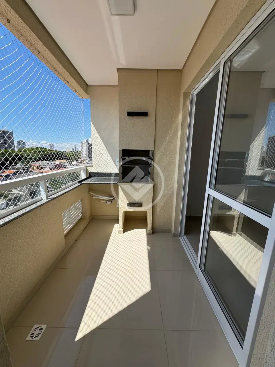 Apartamento a venda de 2 dormitórios com suíte e varanda gourmet no Parque Industrial em São José dos Campos - SP