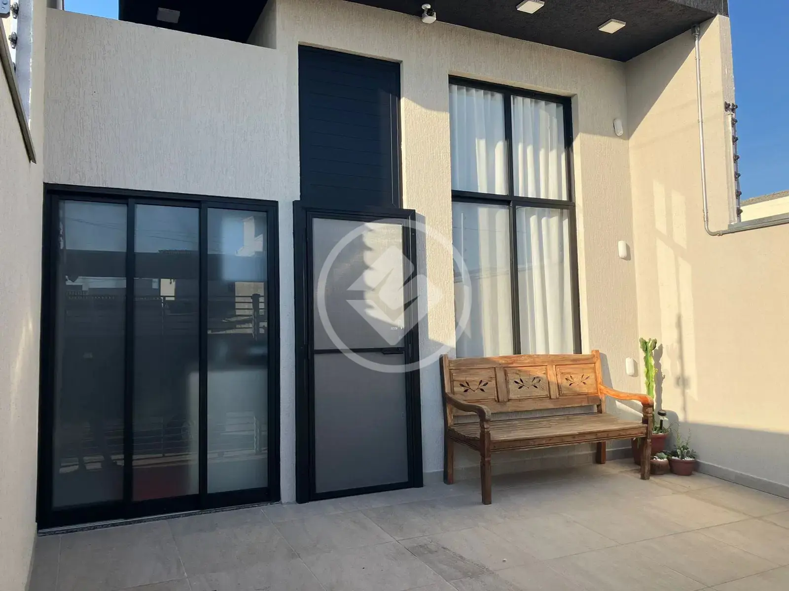 CASA TÉRREA DE 3 DORMS COM UMA SUÍTE NO RESIDENCIAL FLAMBOYANT EM PINDAMONHANGABA, R$ 430.000,00