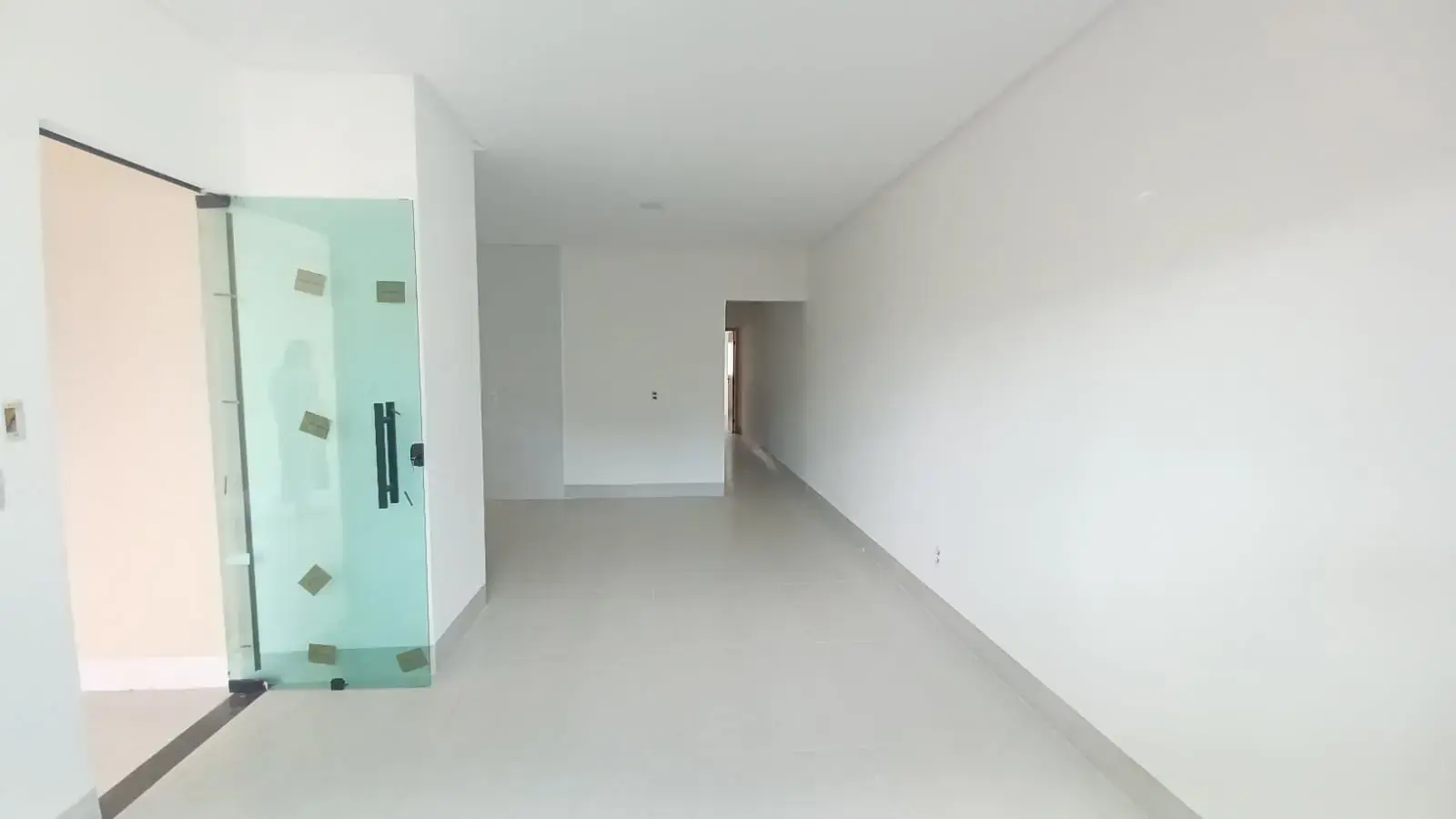 Casa 3 quartos no Sítios Santa Luzia, Aparecida de Goiânia — foto 3 de 6