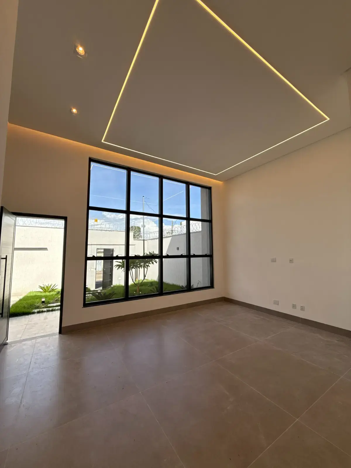 Casa Setor Garavelo Residencial Park, Aparecida de Goiânia - GO — foto 2