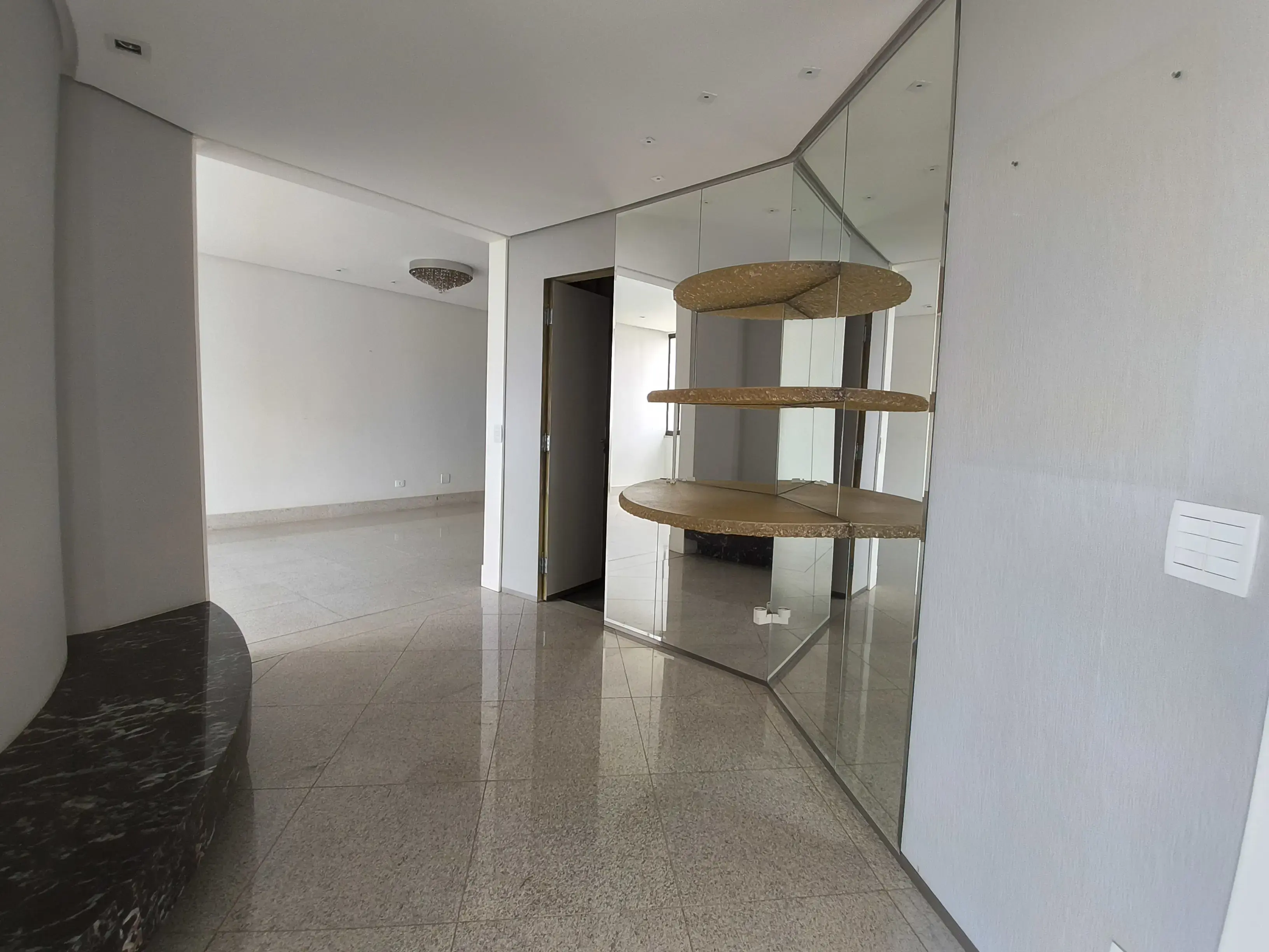 Apartamento 4 quartos no Setor Oeste, Goiânia — foto 5 de 6