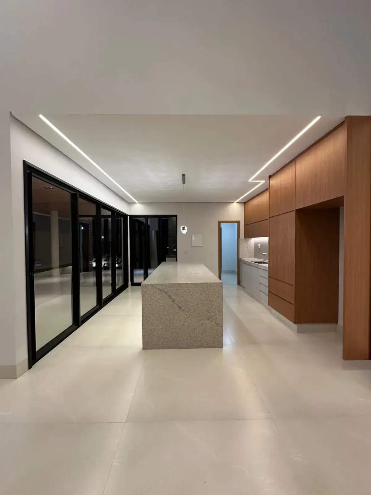 Casa 4 quartos no Setor Três Marias, Goiânia — foto 3 de 6