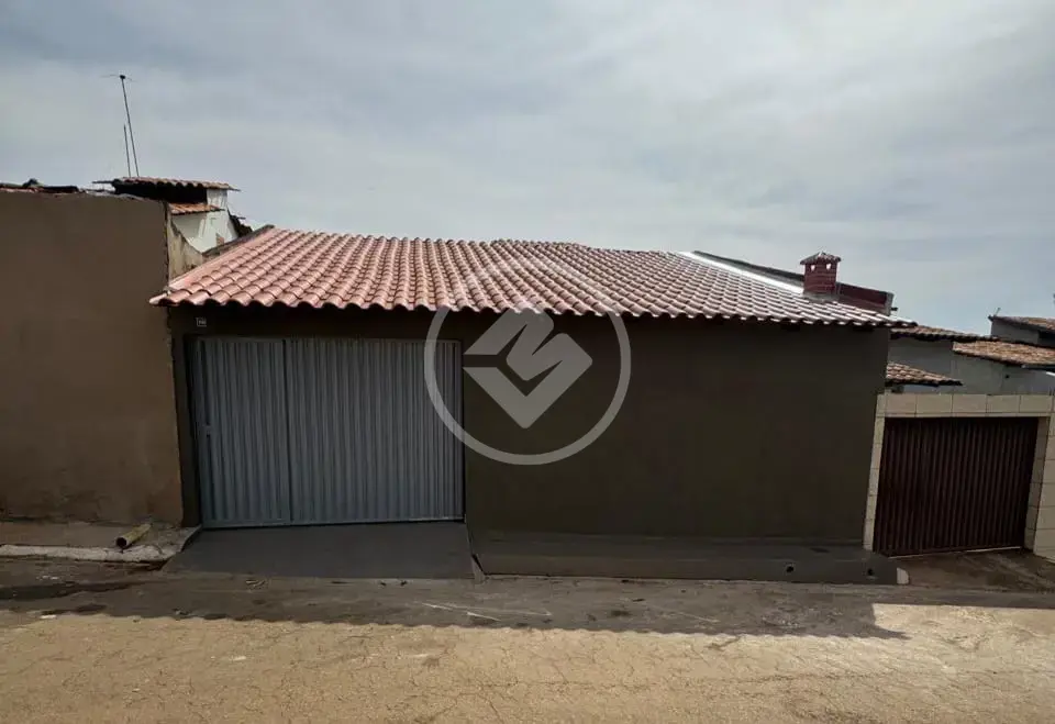 CASA A VENDA EM TRINDADE