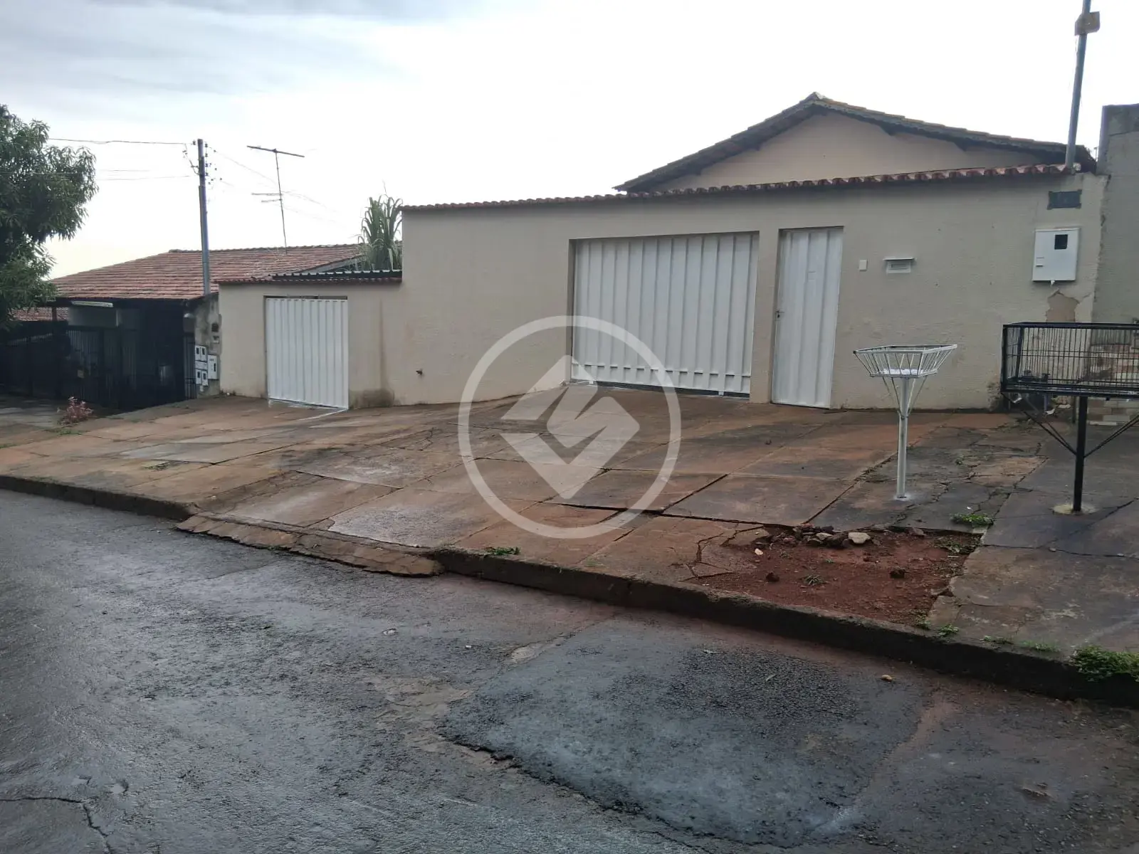 Casa Santa Genoveva, Goiânia - GO — foto 2
