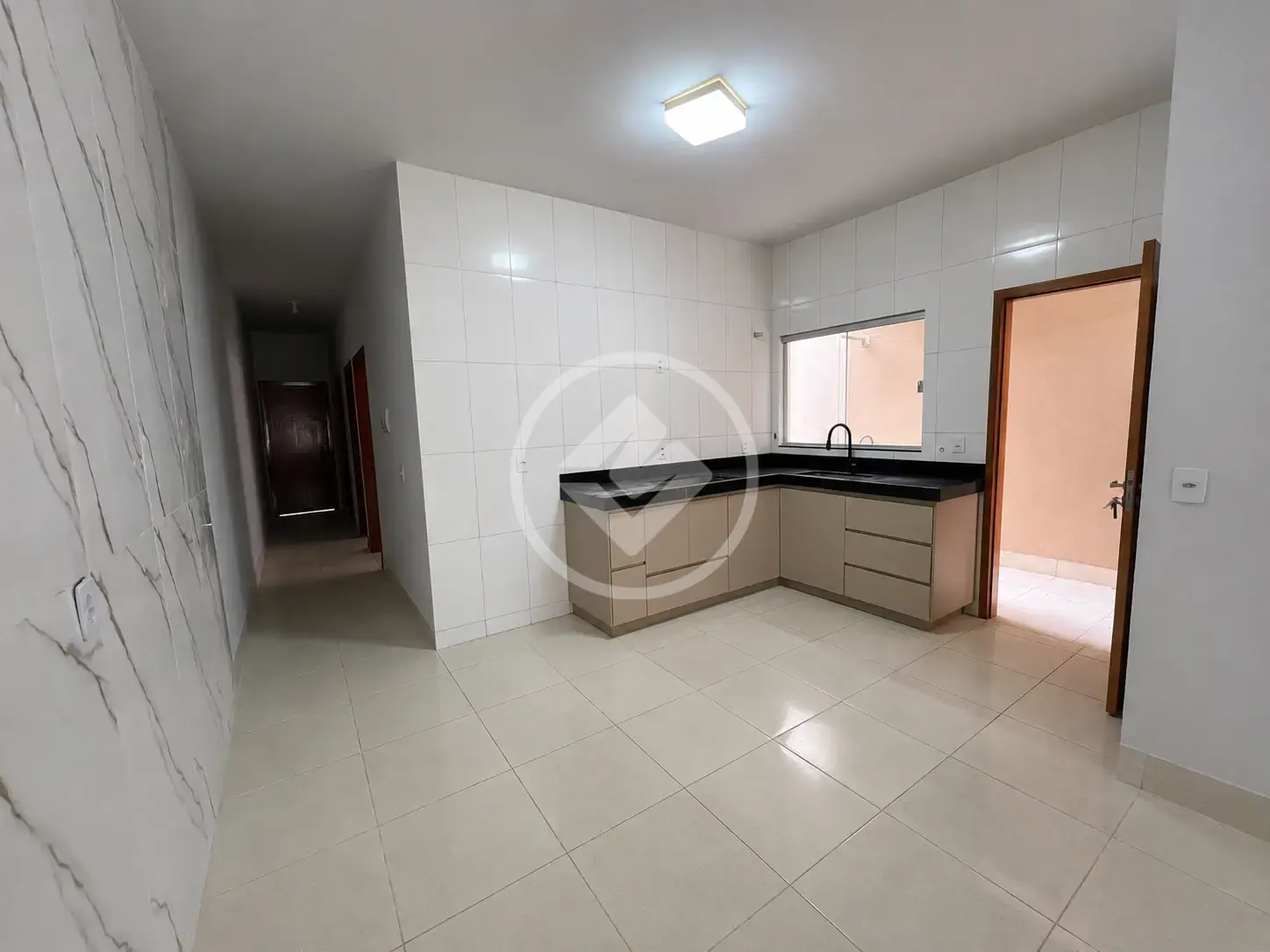 Casa Residencial Caraíbas, Aparecida de Goiânia - GO — foto 2