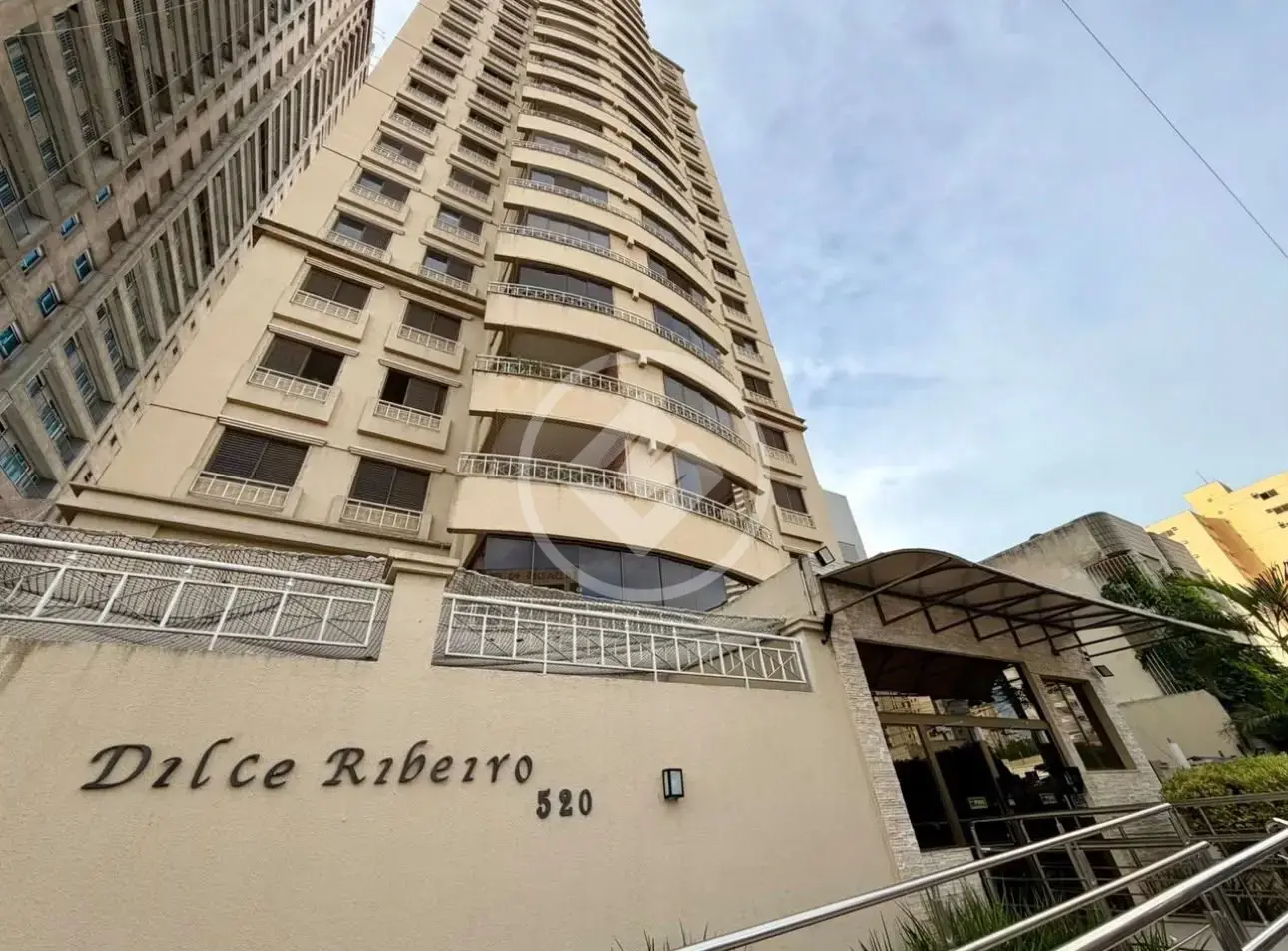 Apartamento Setor Bueno, Goiânia - GO — foto 1