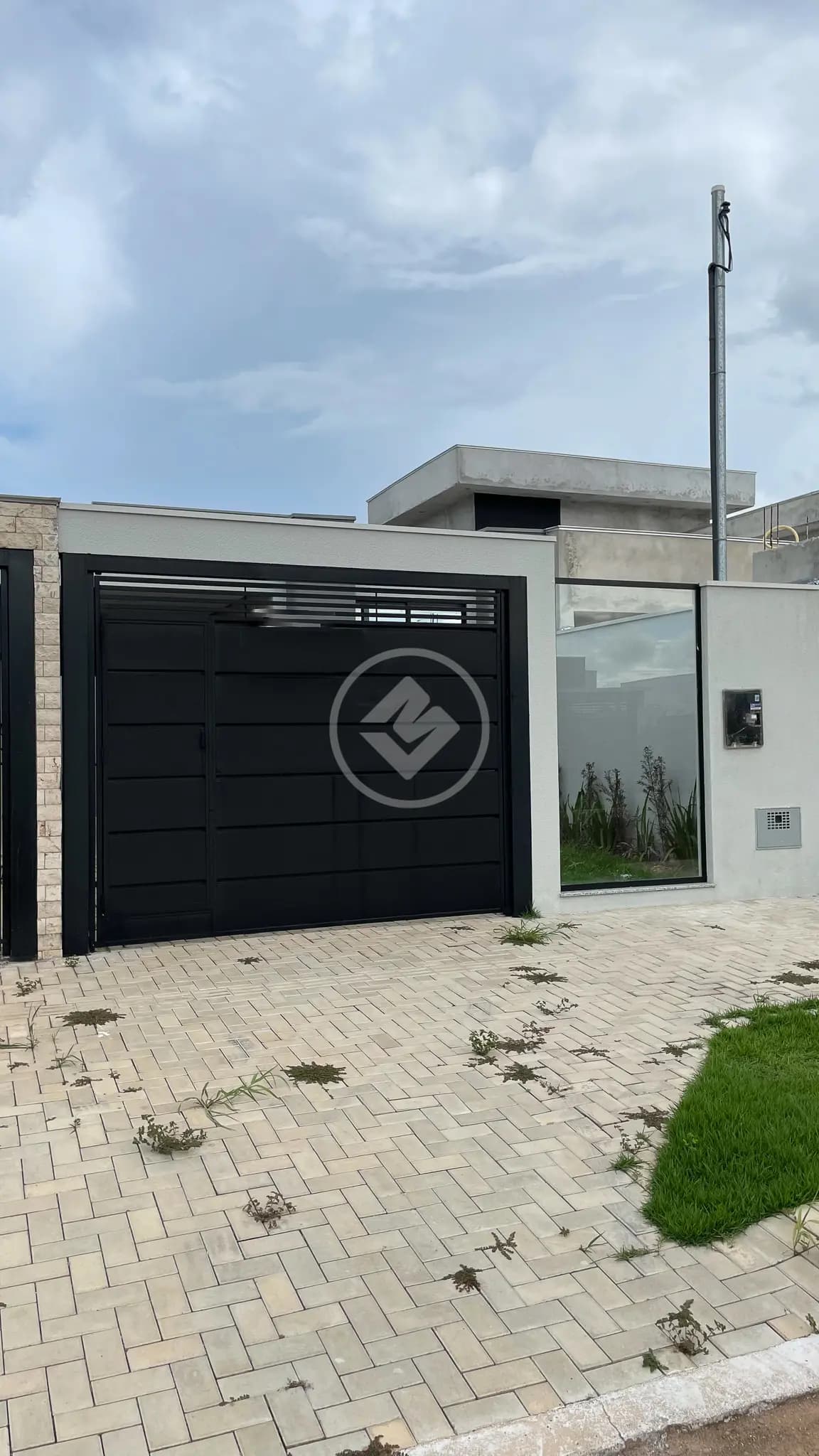 Casa com 3 quartos, sendo 01 suíte à Venda no Residencial Paris Em Sinop-MT - R$ 750.000,00