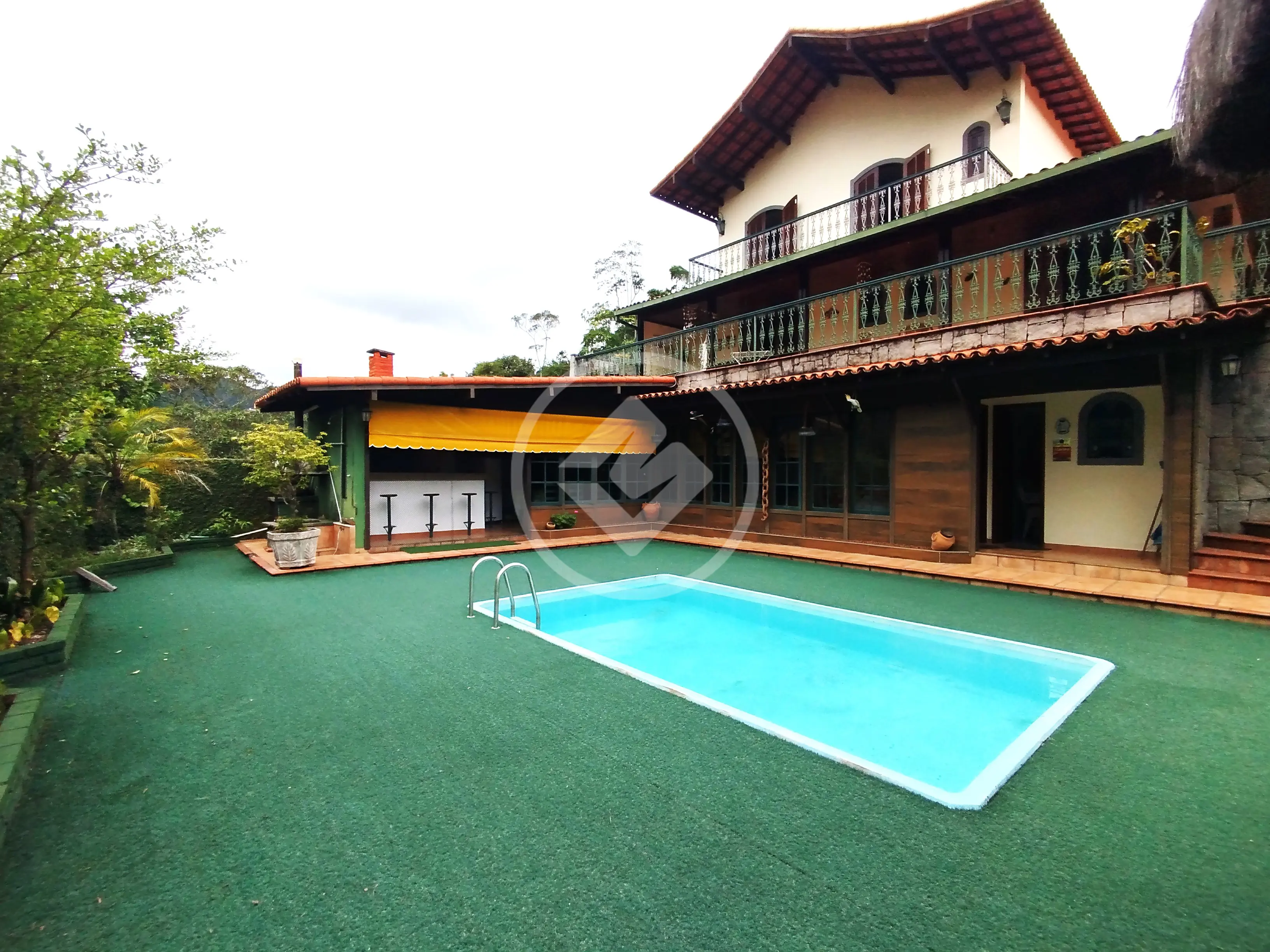 Casa com 4 quartos - Bom Retiro - Teresópolis.RJ