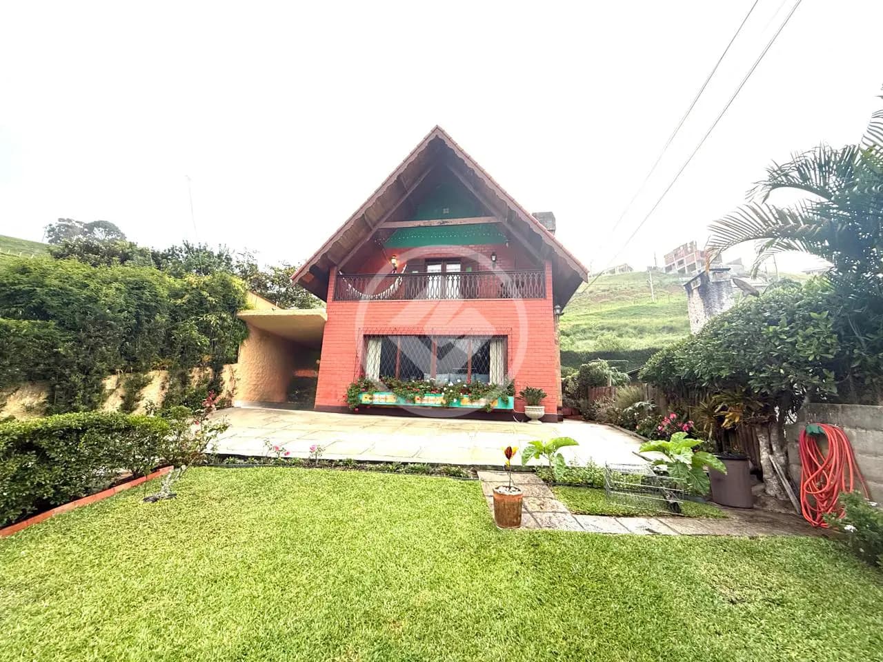 Casa à venda em Teresópolis, no bairro Ermitage. Com 800 m²