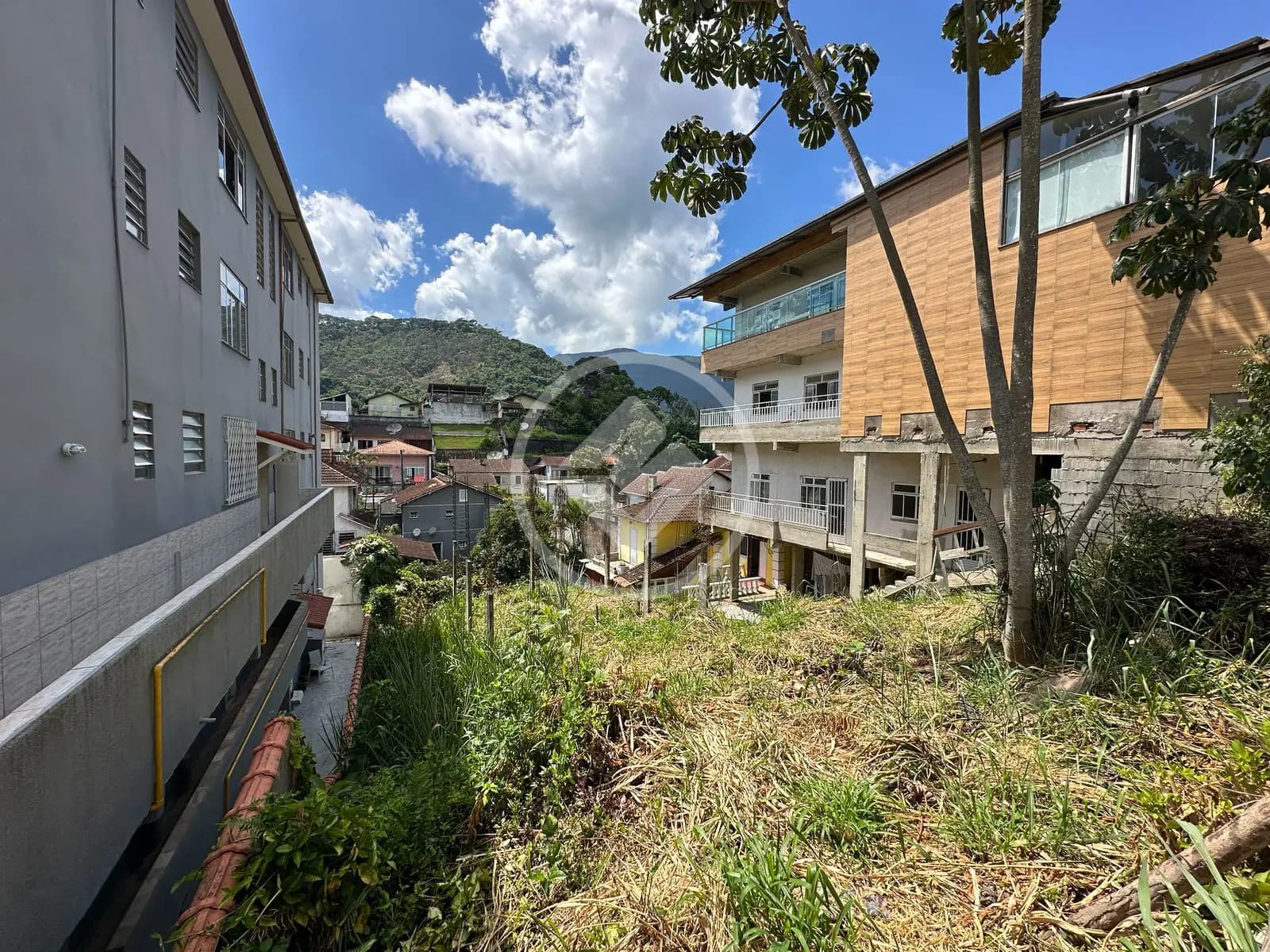 Terreno para pequeno prédio de loft, 360metros, Jardim Cascata, Teresópolis/RJ