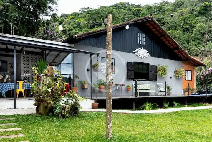ACONCHEGANTE CASA EM TERESÓPOLIS
