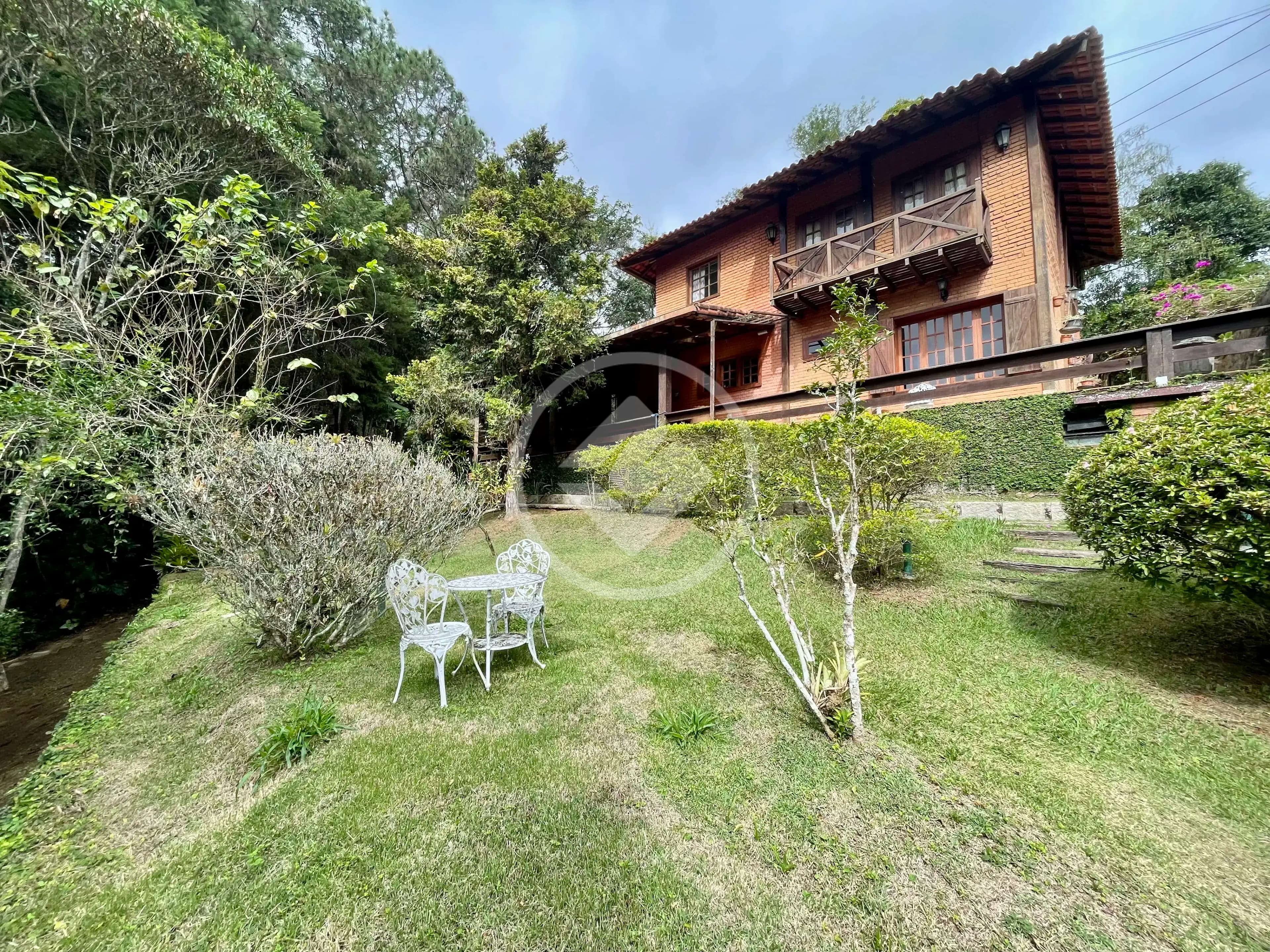 Casa em condomínio, 5 quartos, 226m², Prata, Teresópolis/RJ