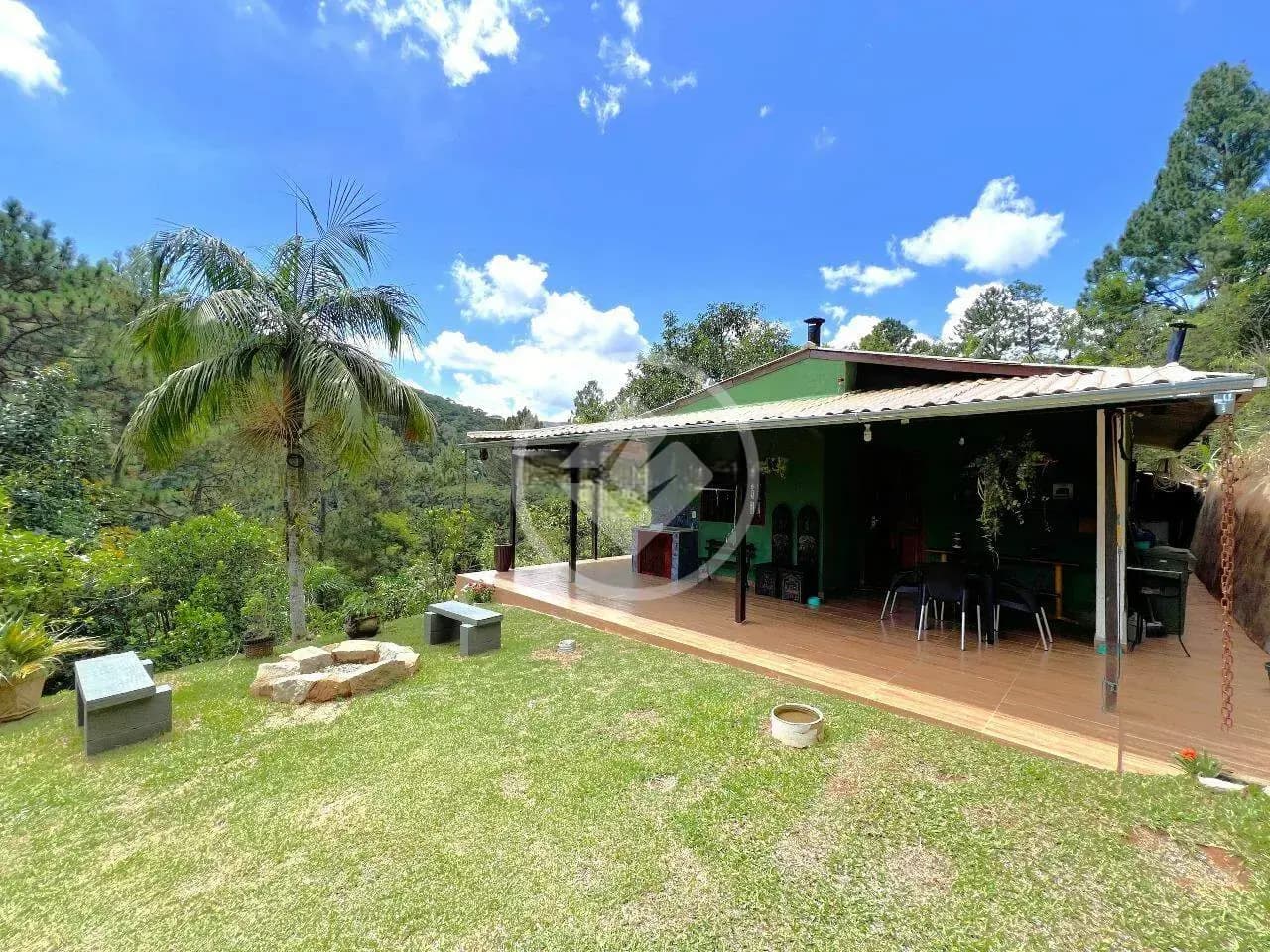 Casa à venda, 3 quartos. Fazenda Alpina. Teresópolis-Rio de Janeiro.
