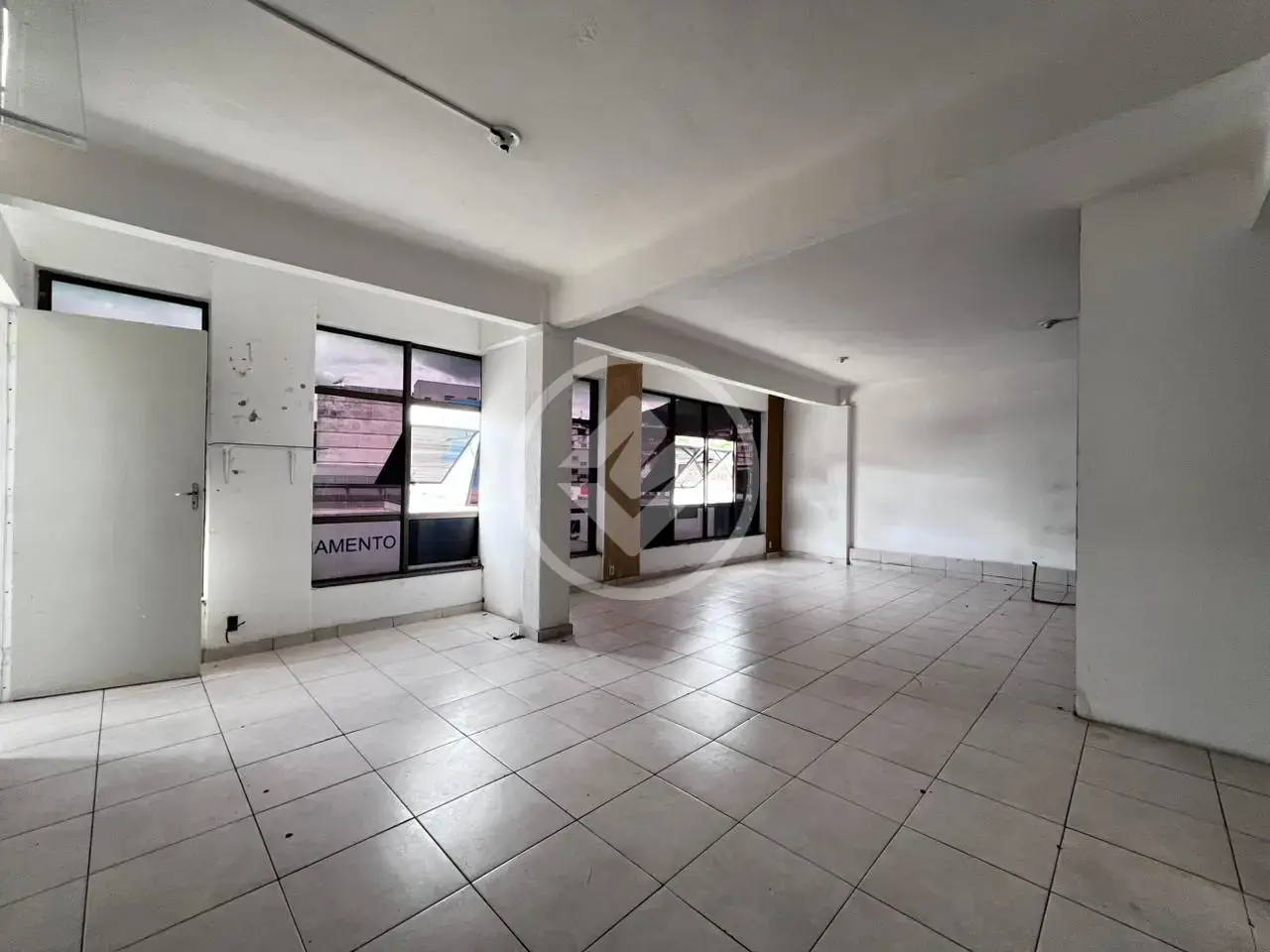 Sala Comercial Várzea, Teresópolis - RJ — foto 1