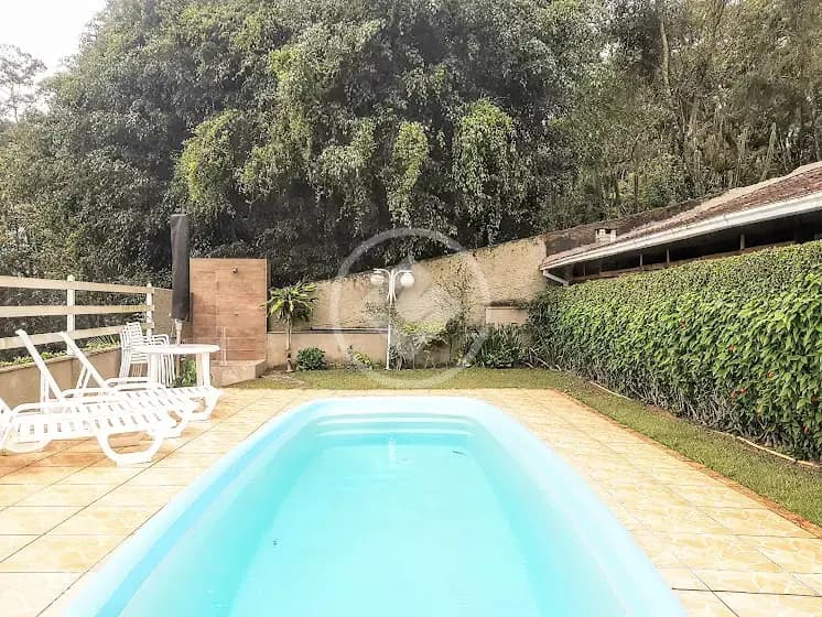 Casa em Condomínio à venda, 2 quartos, 2 vagas, Araras - Teresópolis/RJ
