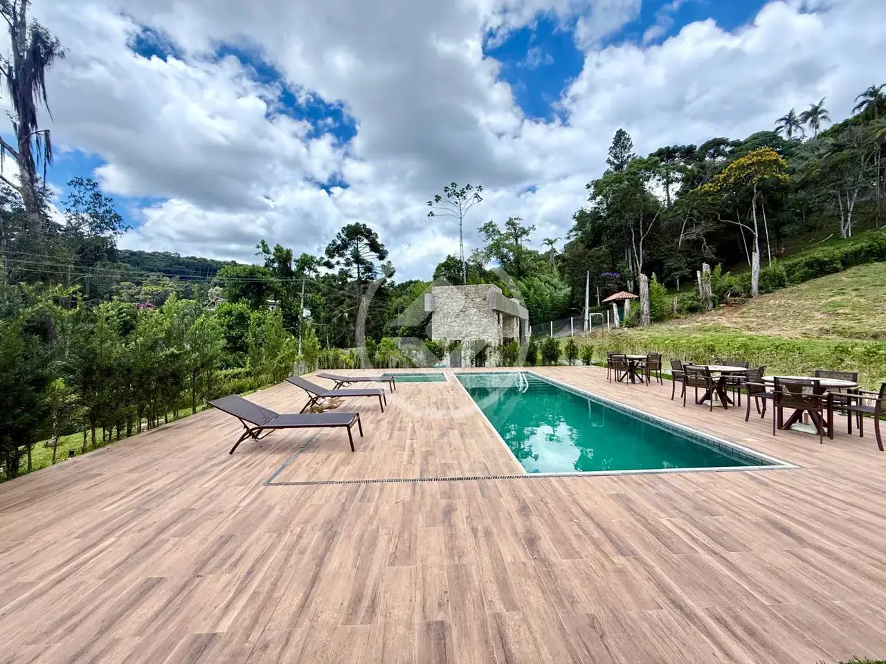 Terreno Condomínio Quebra Frascos, Teresópolis - RJ — foto 1