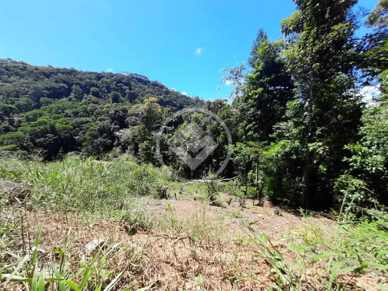 Terreno à venda em Pessegueiros com 537m² - Teresópolis/RJ - R$ 95.000,00