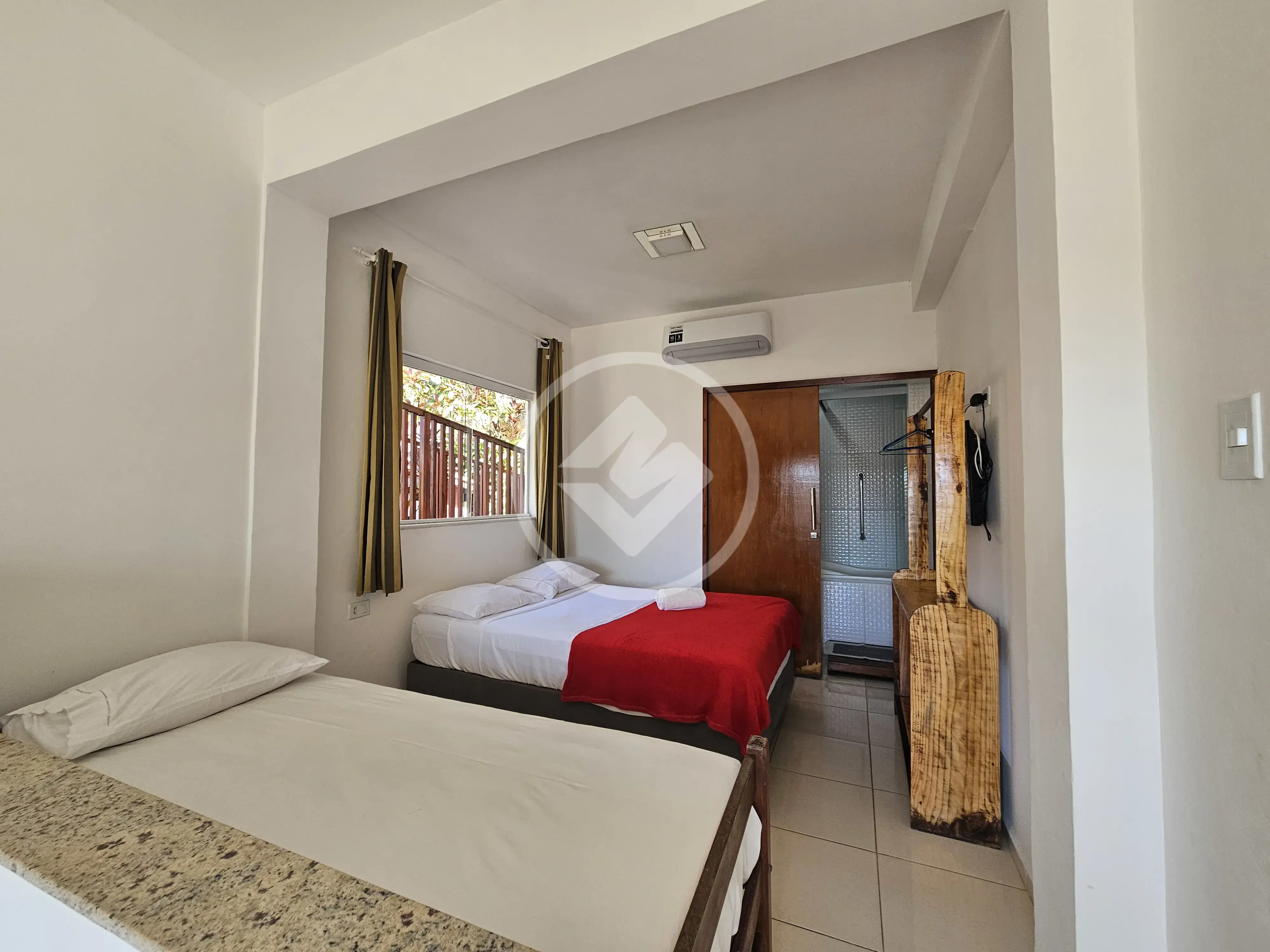 Hotel / Motel / Pousada 15 quartos no Praia Grande, Ubatuba — foto 3 de 6