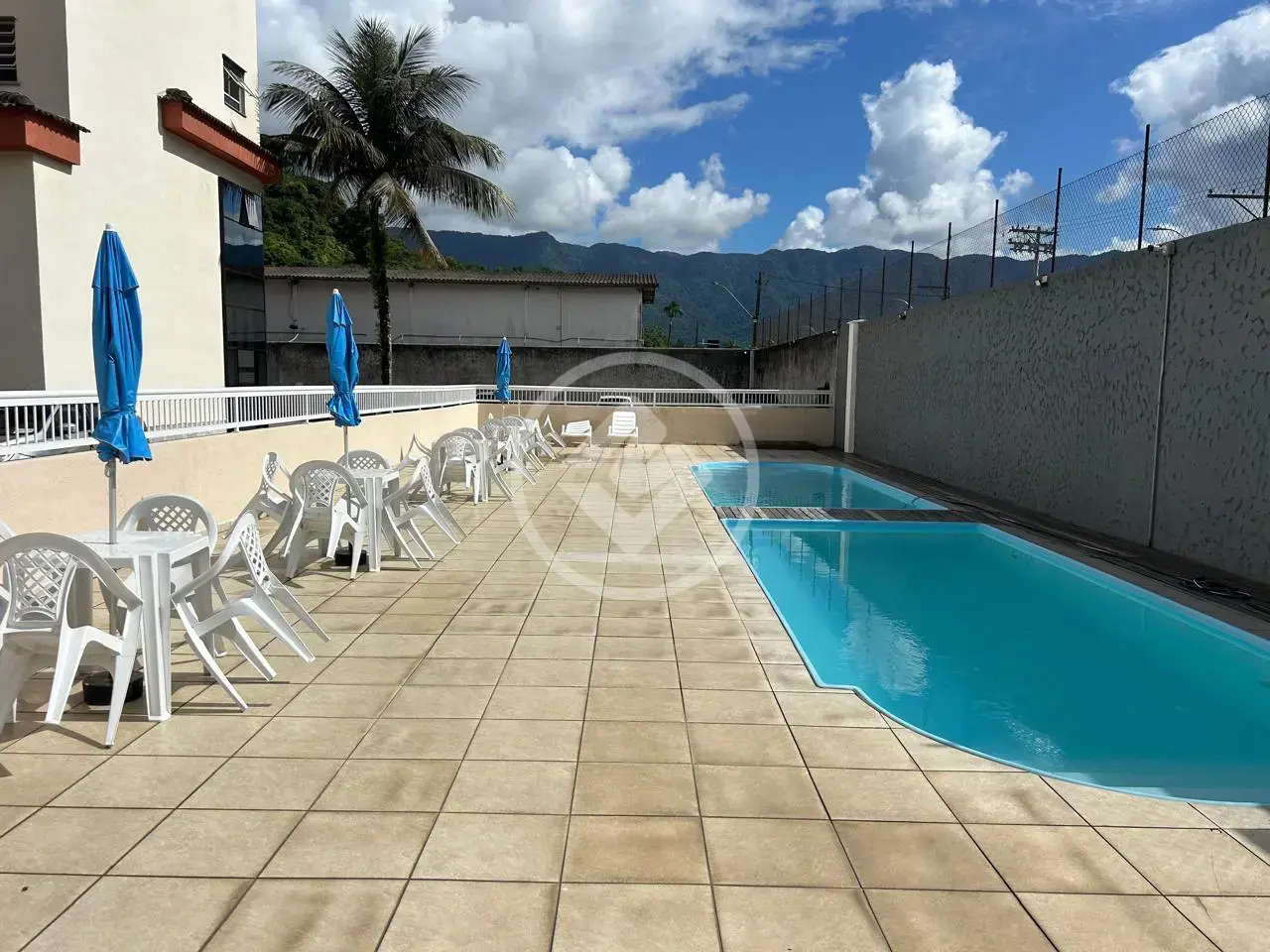 Apartamento com 02 dormitórios no Ipiranguinha em Ubatuba.