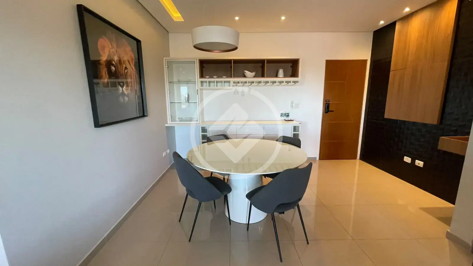 APARTAMENTO À VENDA NO CENTRO DE UBATUBA – CONFORTO, LOCALIZAÇÃO E PRATICIDADE!