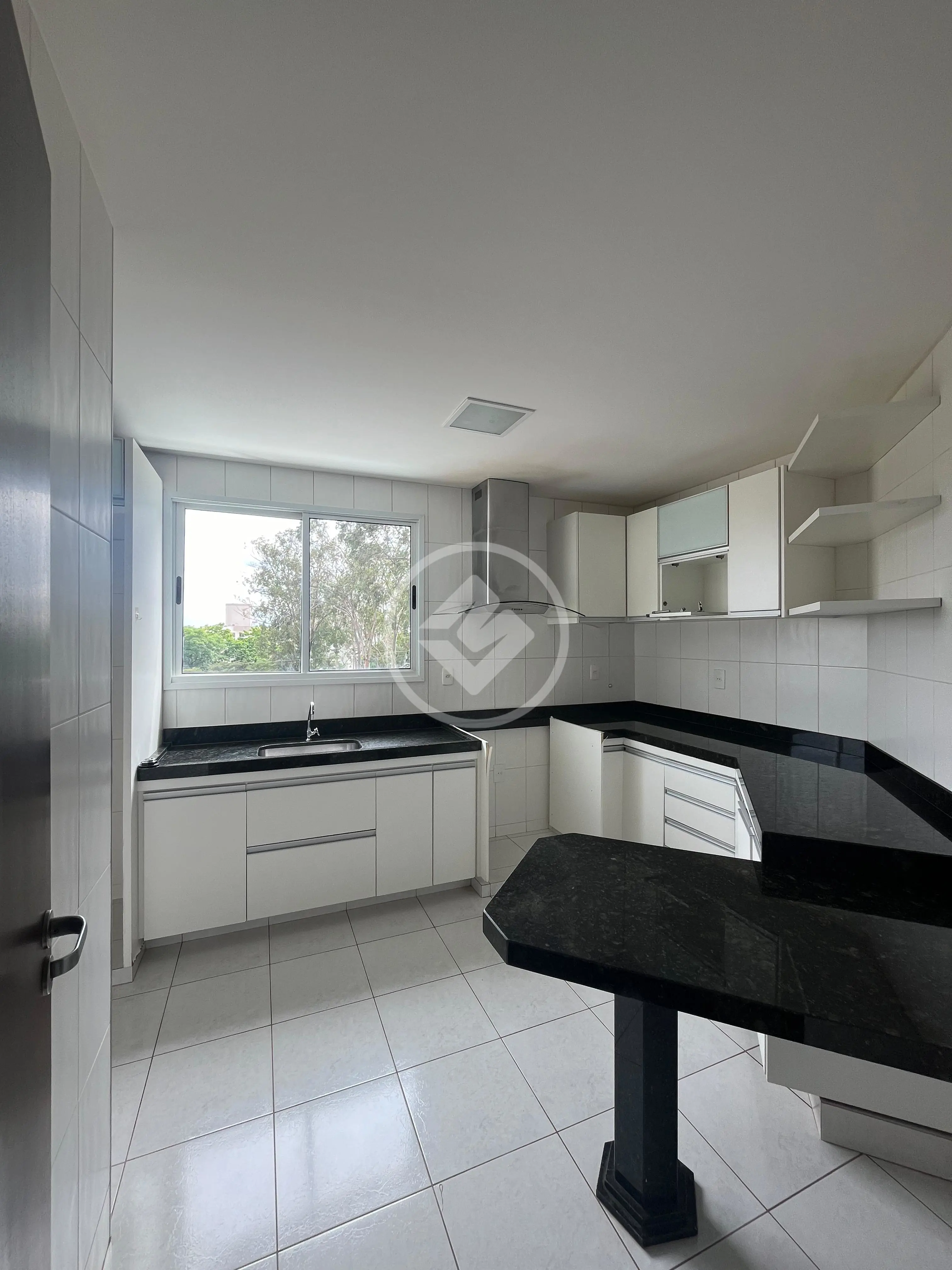 Apartamento 4 quartos no SARAIVA, Uberlândia — foto 4 de 6