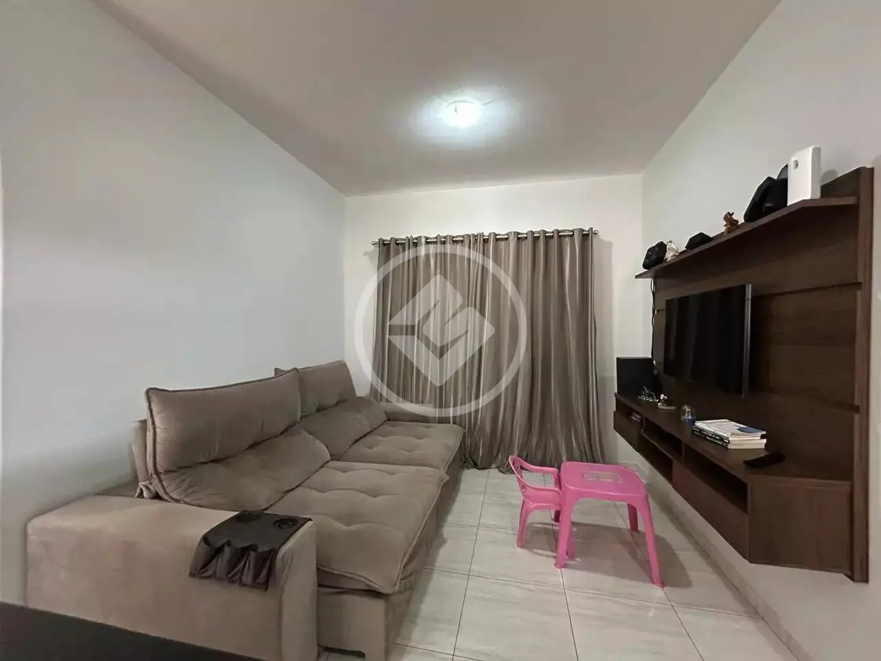 Casa à venda com 3 quartos, sendo 1 suíte – 136 m²- Jardim Europa - Uberlândia/MG