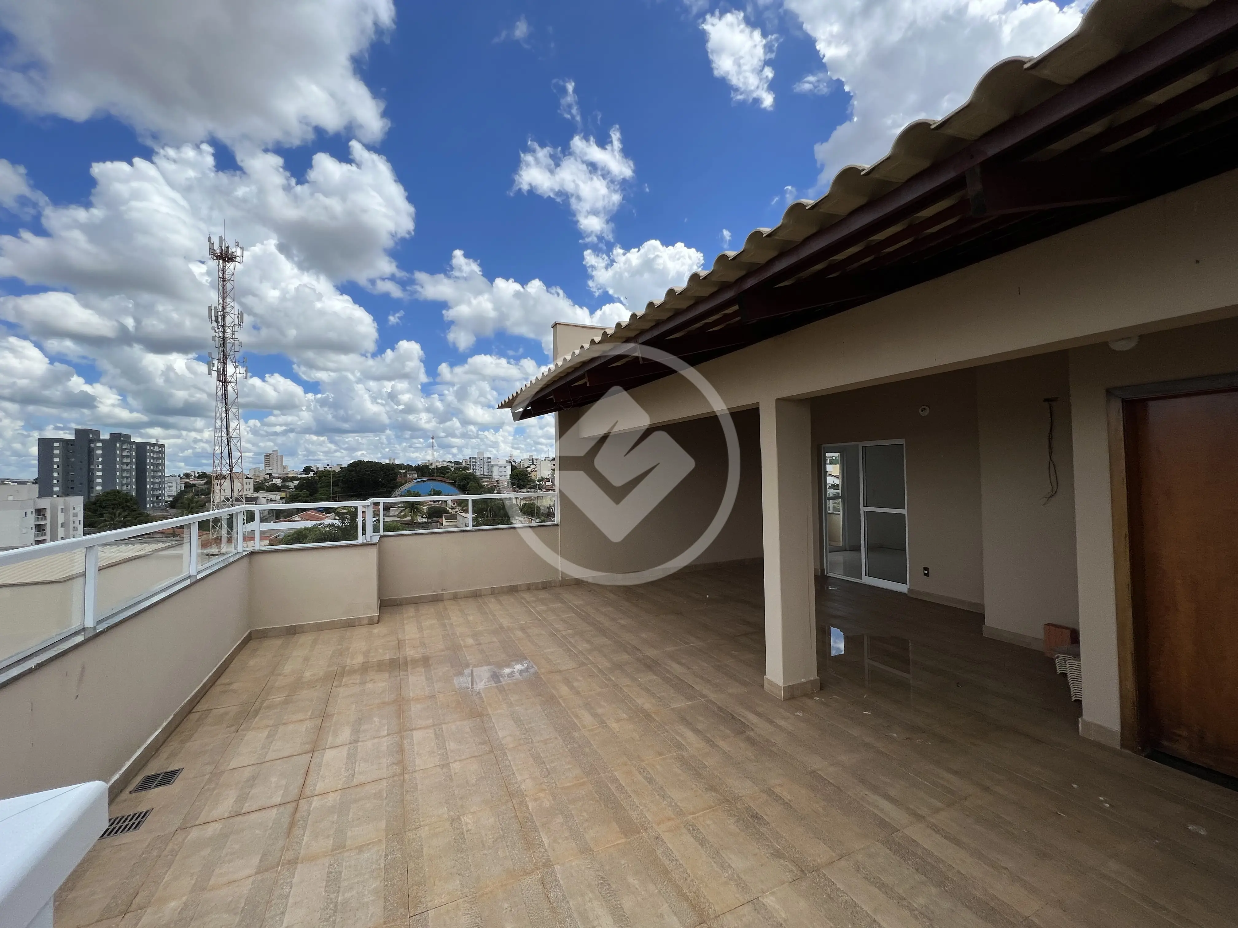 Cobertura Duplex 3 quartos no Tubalina, Uberlândia — foto 4 de 6