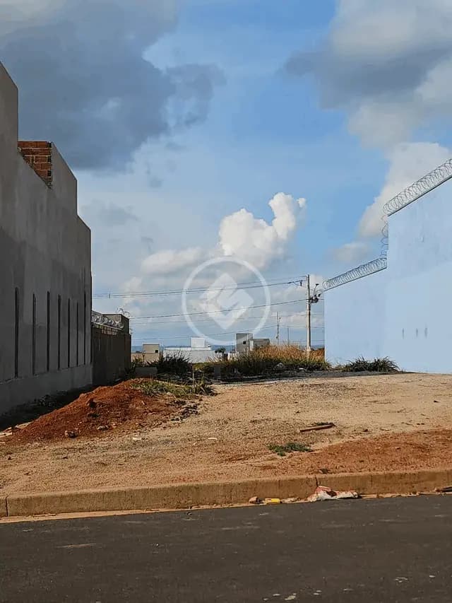 Terreno à venda – 250 m² - Portal do Vale 2 - Uberlândia/MG
