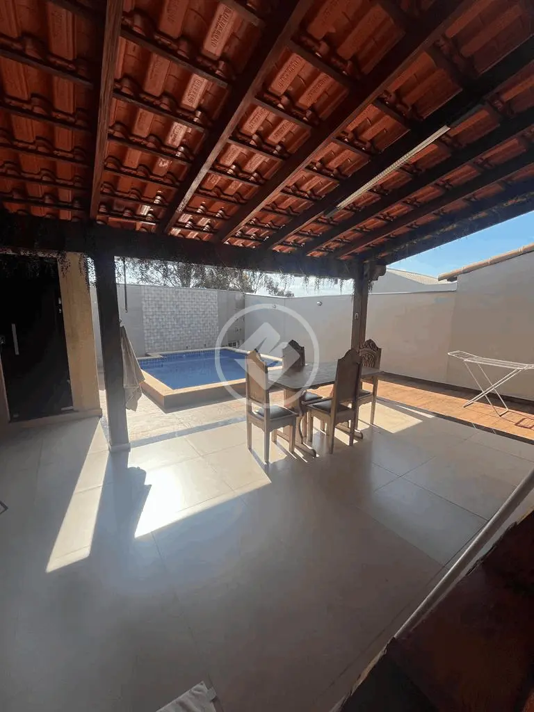 Casa 3 quartos no Chácaras Tubalina e Quartel, Uberlândia — foto 3 de 6