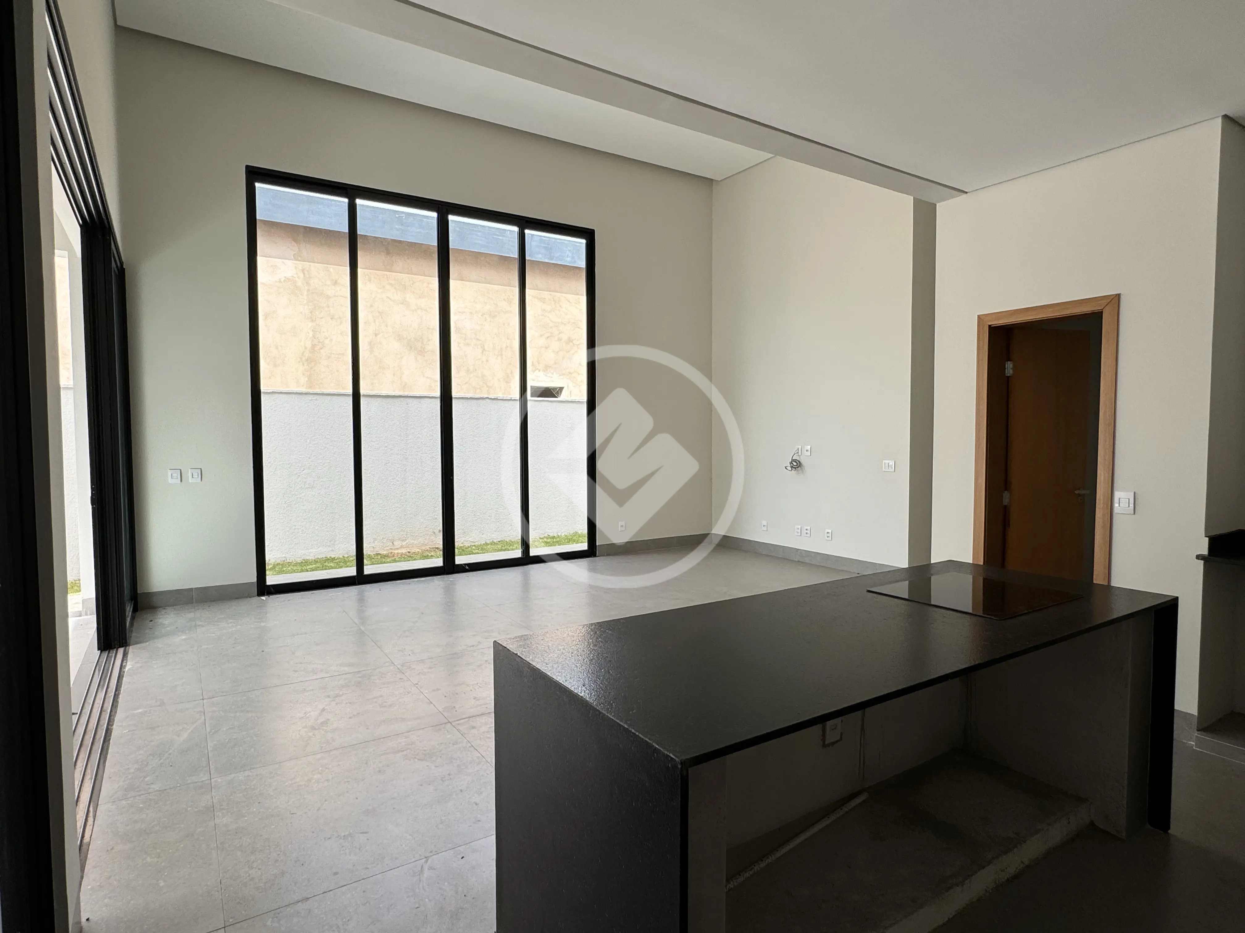 Casa Condomínio 4 quartos no GRANJA MARILEUSA, Uberlândia — foto 4 de 6