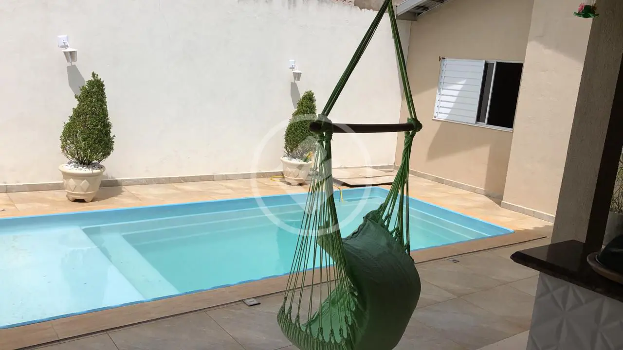 Casa à venda com 3 quartos – 160 m²- Pequis- Uberlândia/MG