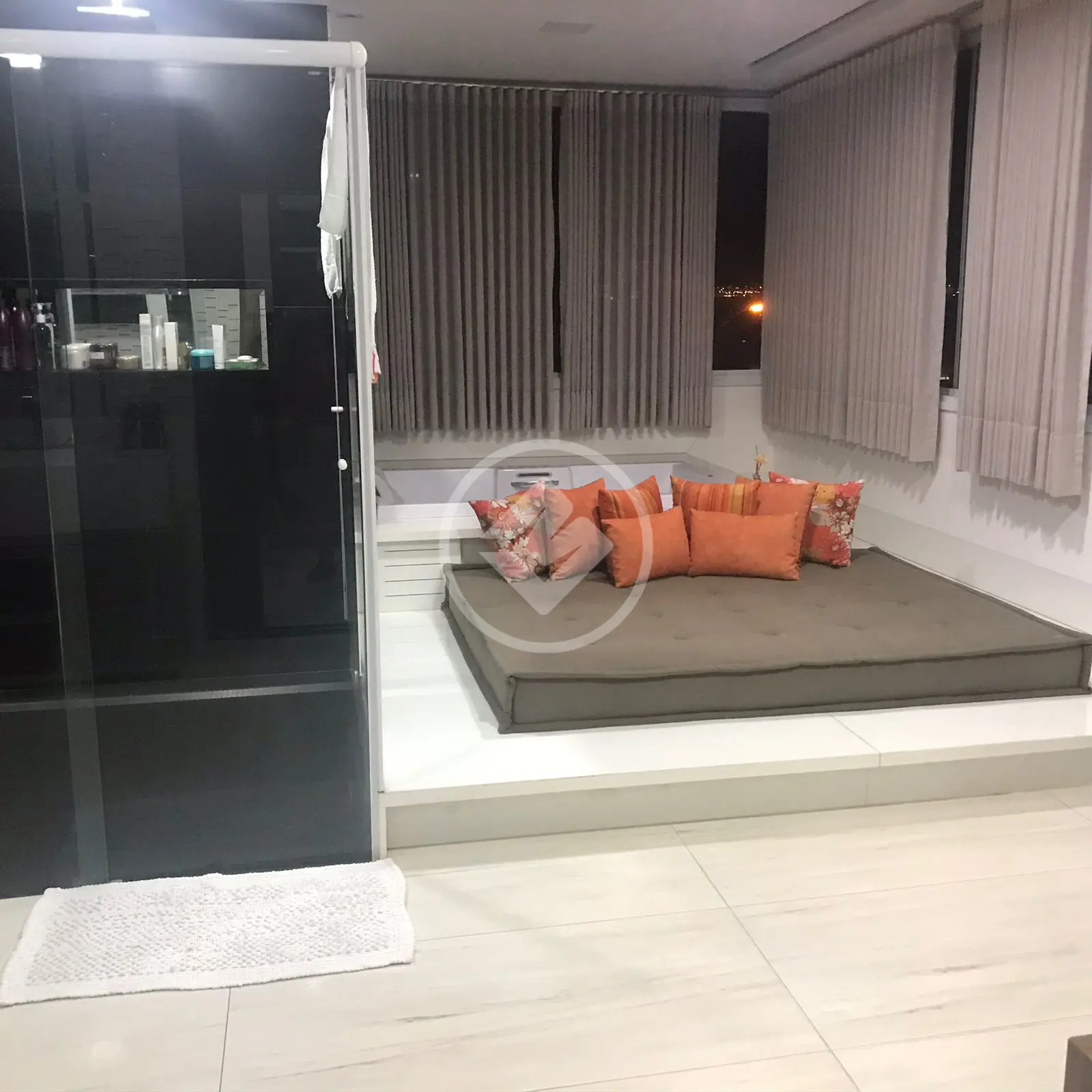 Sobrado Em Condomínio 4 quartos no Nova Uberlândia, Uberlândia — foto 3 de 6