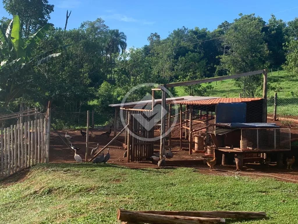 Sítio 2 quartos no Área Rural de Uberlândia, Uberlândia — foto 4 de 6