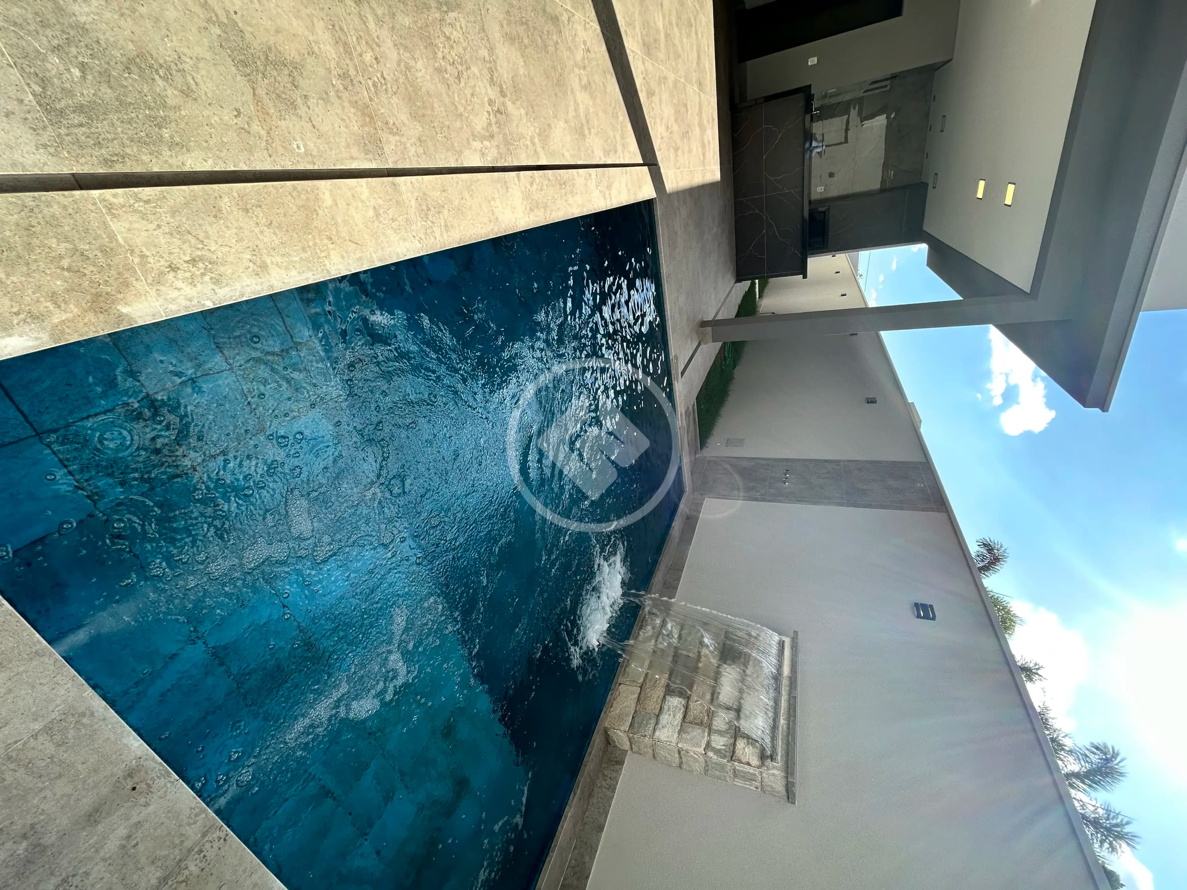 Casa Condomínio Laranjeiras, Uberlândia - MG — foto 1