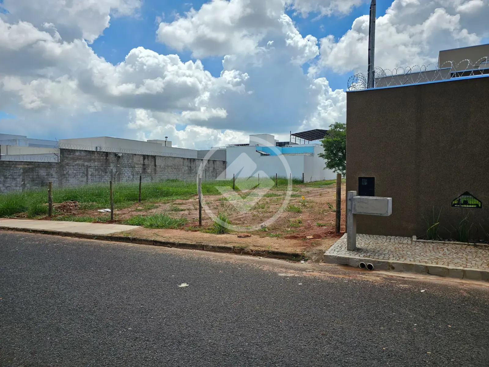 Terreno no Jardim Karaíba, Uberlândia — foto 3 de 3