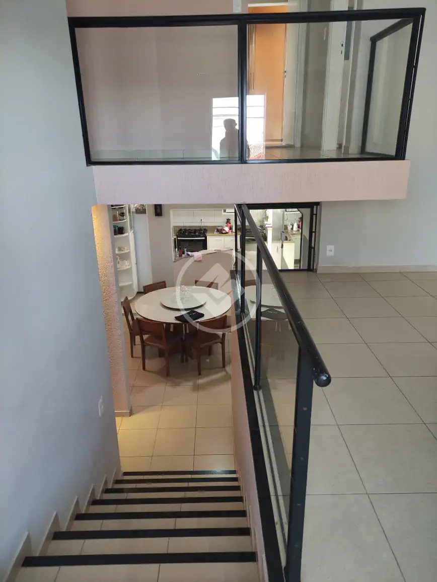 Sobrado 3 quartos no CENTRO, Uberlândia — foto 4 de 6