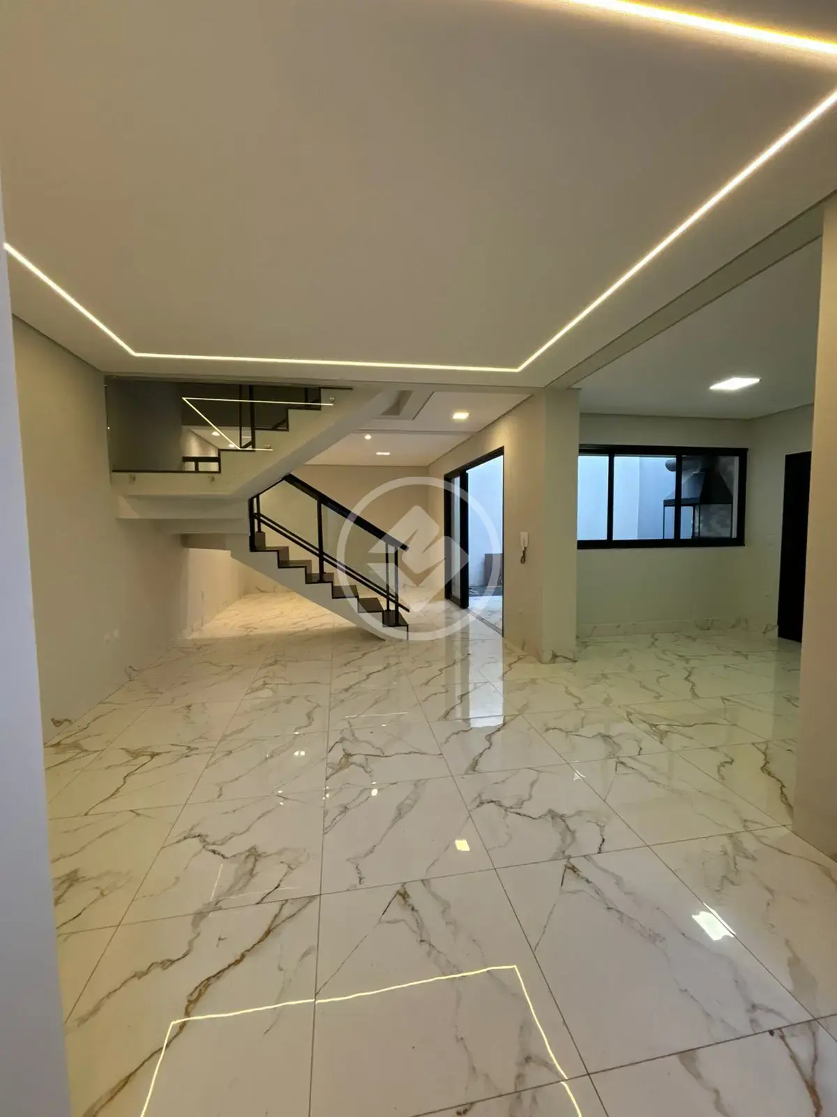 Sobrado Cidade Jardim, Uberlândia - MG — foto 1