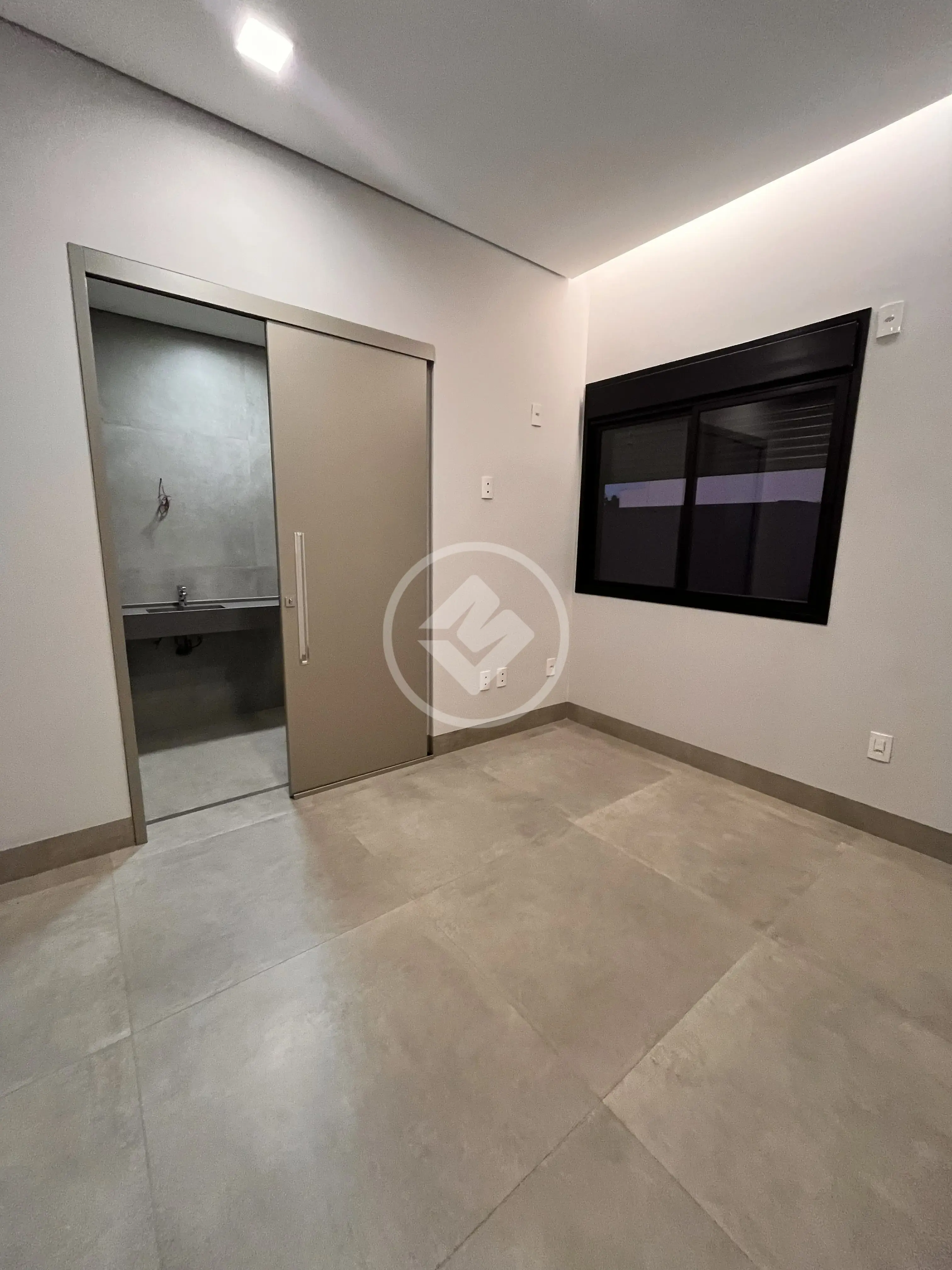 Sobrado Em Condomínio 4 quartos no Gávea, Uberlândia — foto 4 de 6