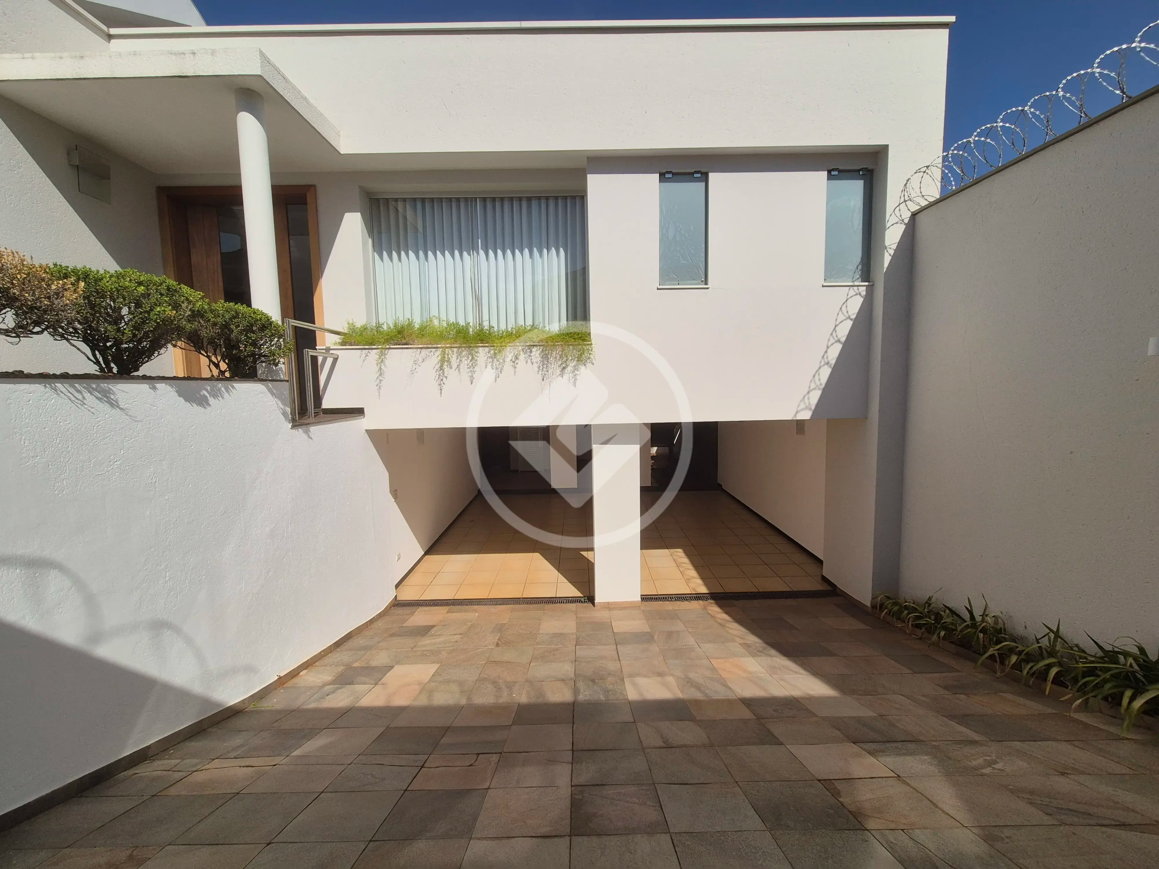Casa 3 quartos no Lidice, Uberlândia — foto 3 de 6