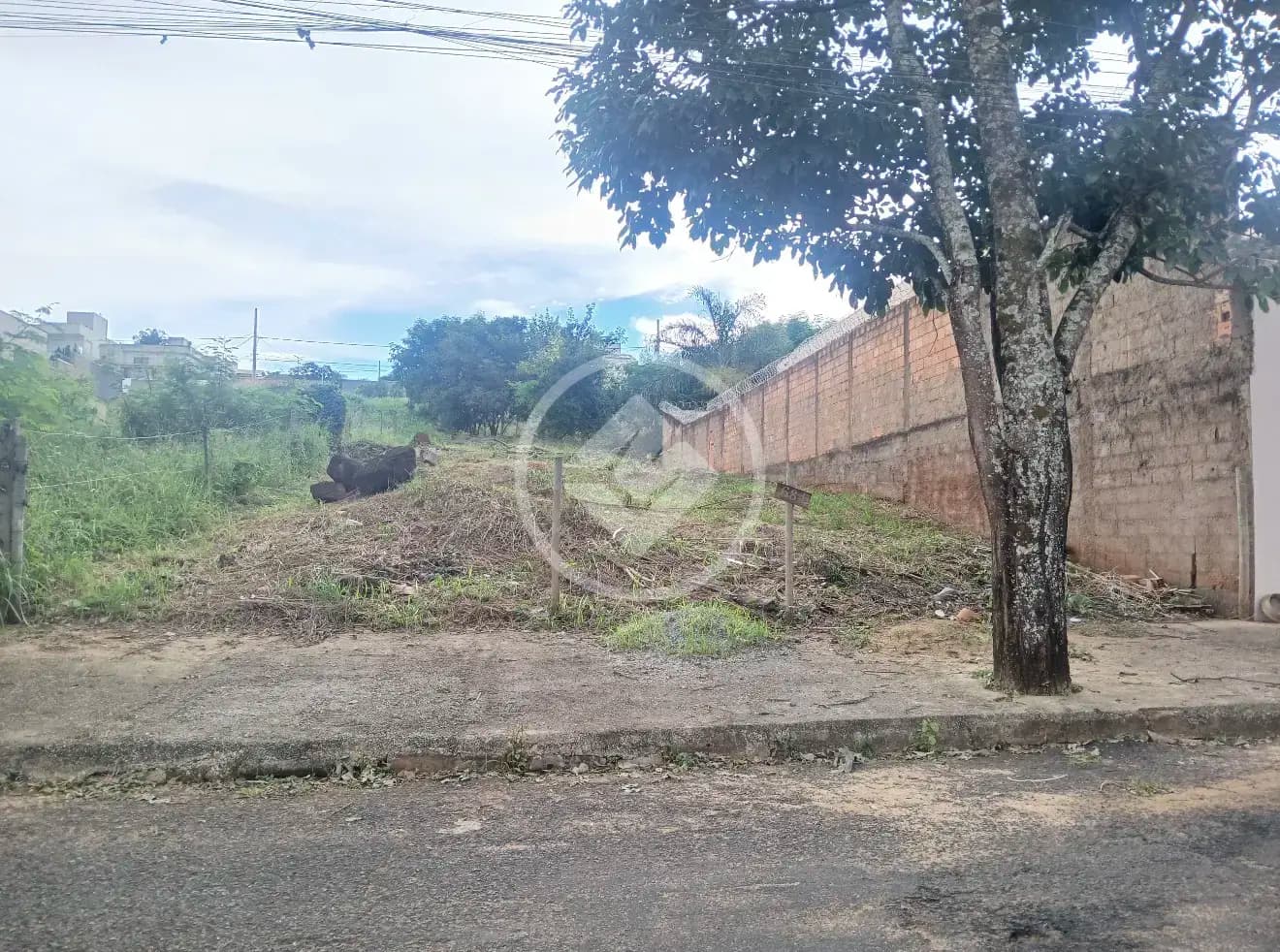 Terreno Cidade Jardim, Uberlândia - MG — foto 1