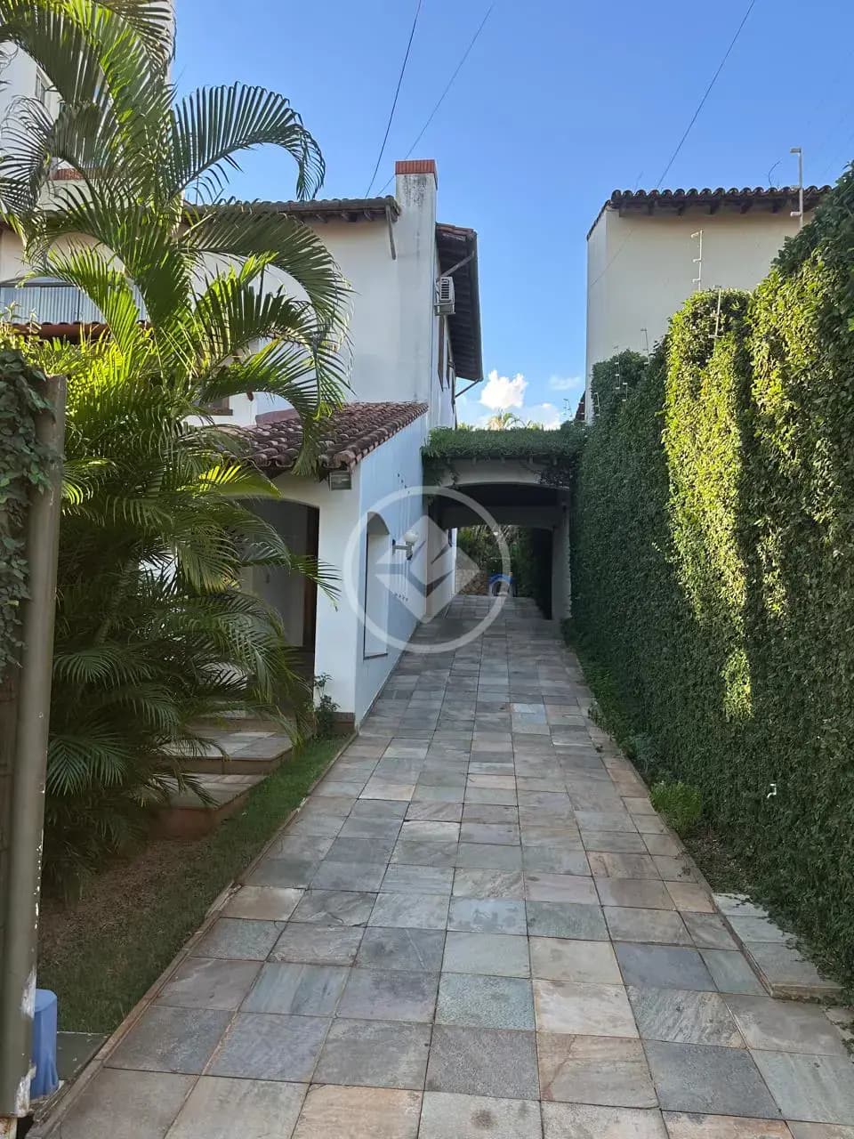 Sobrado 4 quartos no Tabajaras, Uberlândia — foto 4 de 5