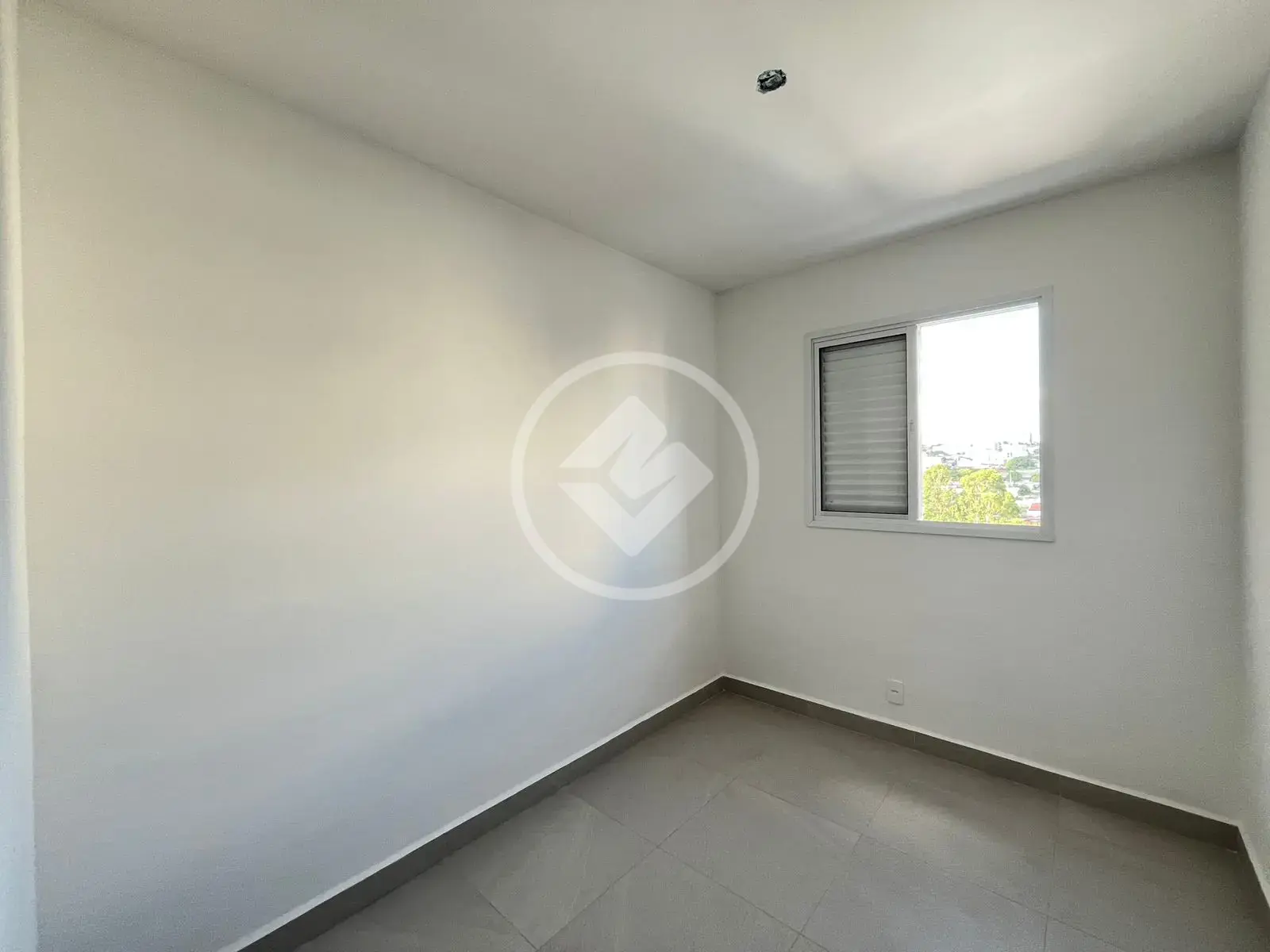 Apartamento à venda com 2 quartos, sendo 1 suíte - 60m² - Jaraguá - Uberlândia/MG