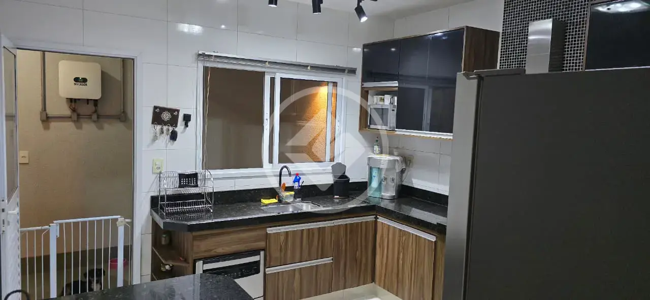 Casa Condomínio 3 quartos no JARDIM HOLANDA, Uberlândia — foto 4 de 6