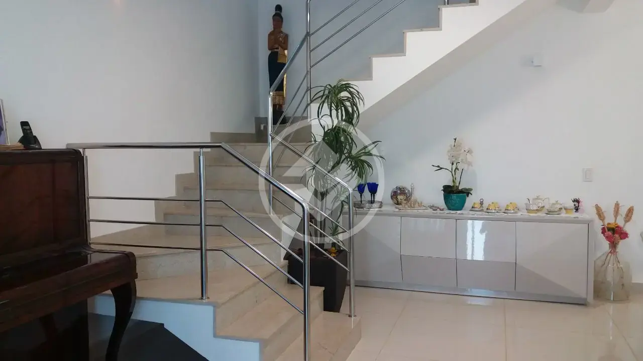 Sobrado Em Condomínio 4 quartos no Gávea, Uberlândia — foto 3 de 6