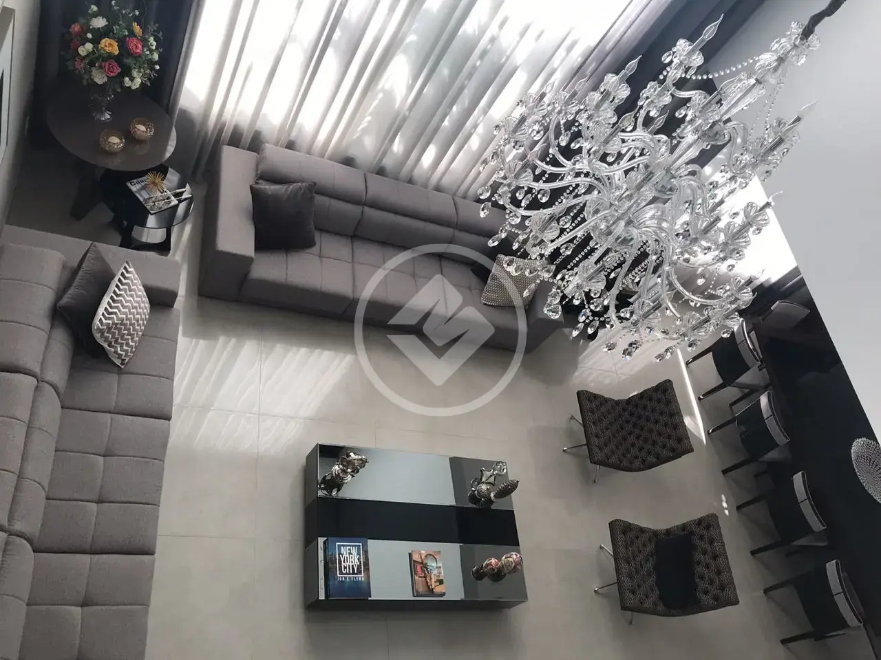 Sobrado Em Condomínio Jardim Karaíba, Uberlândia - MG — foto 2
