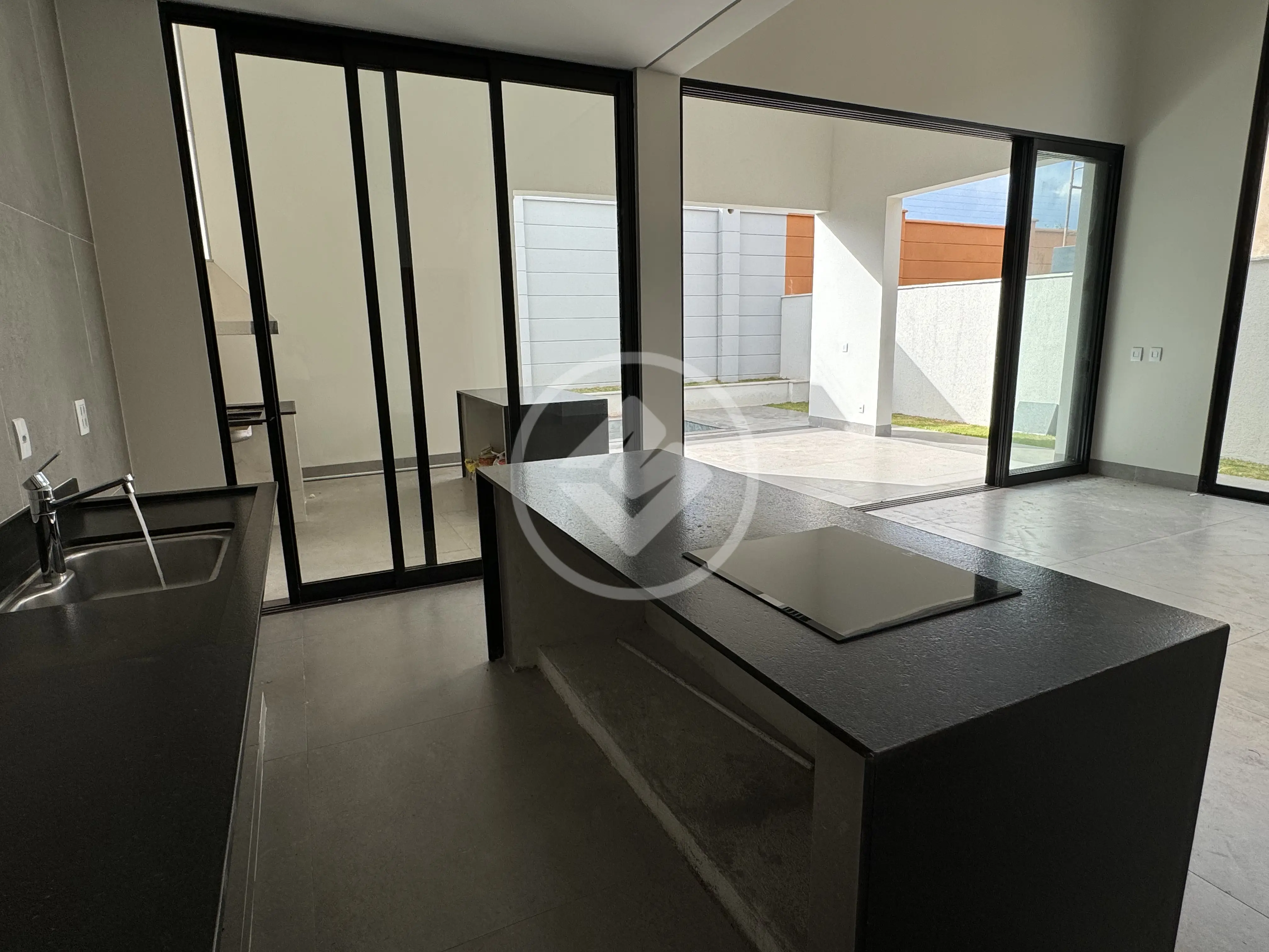 Casa Condomínio 4 quartos no GRANJA MARILEUSA, Uberlândia — foto 5 de 6