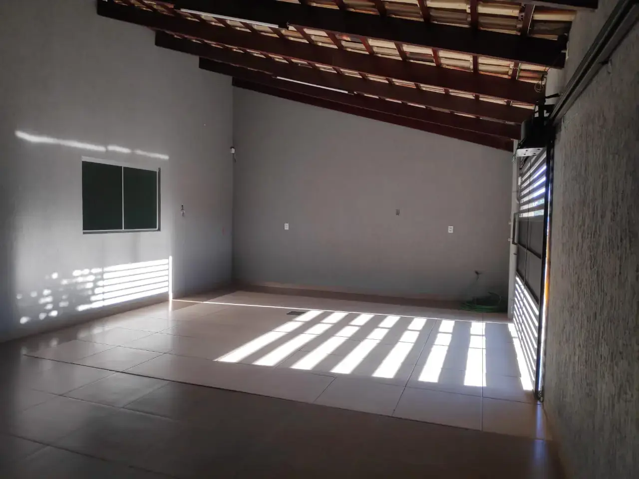 Casa 3 quartos no Conjunto Vera Cruz, Goiânia — foto 2 de 6