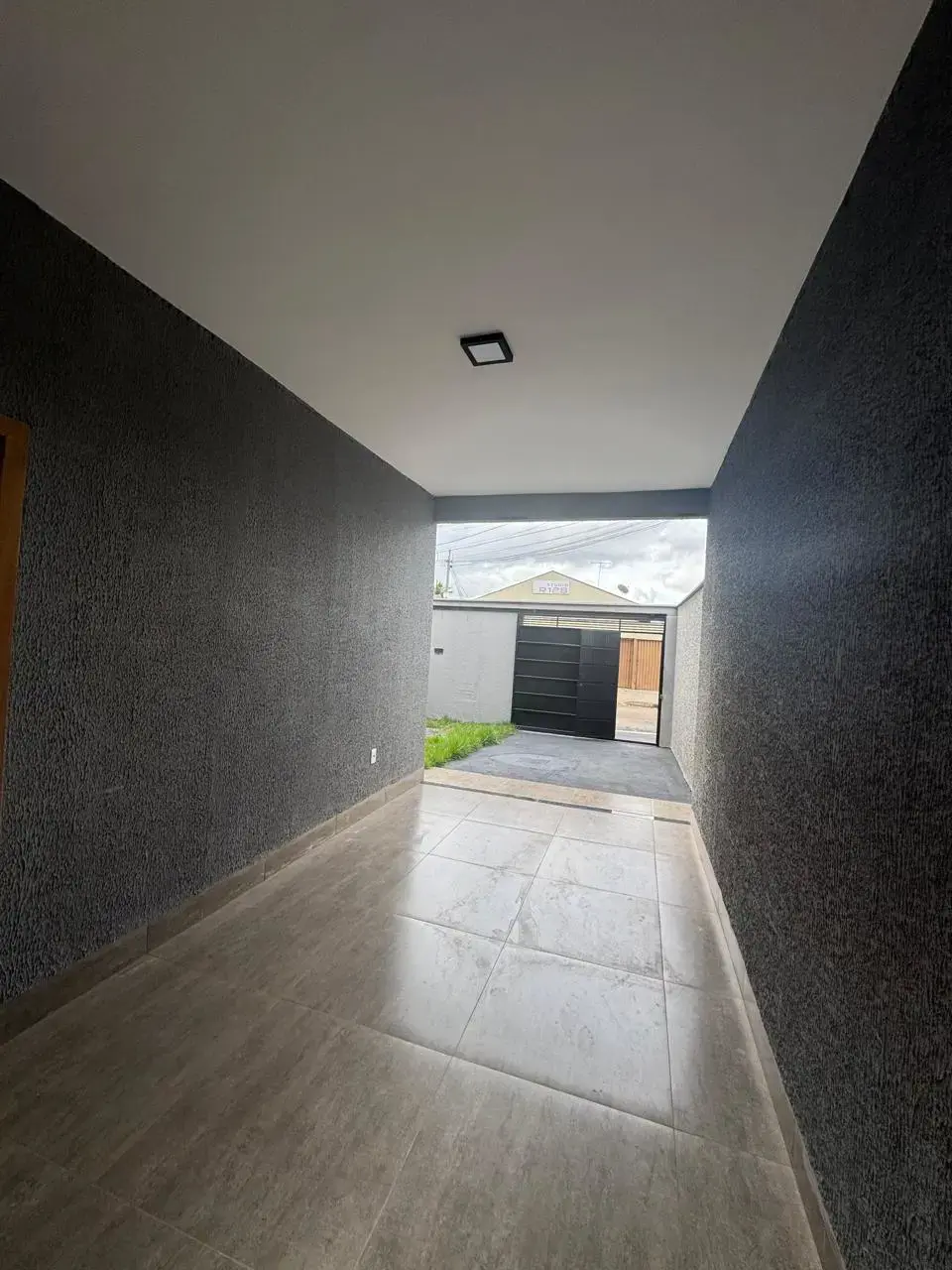 Casa Jardim Tropical, Aparecida de Goiânia - GO — foto 2