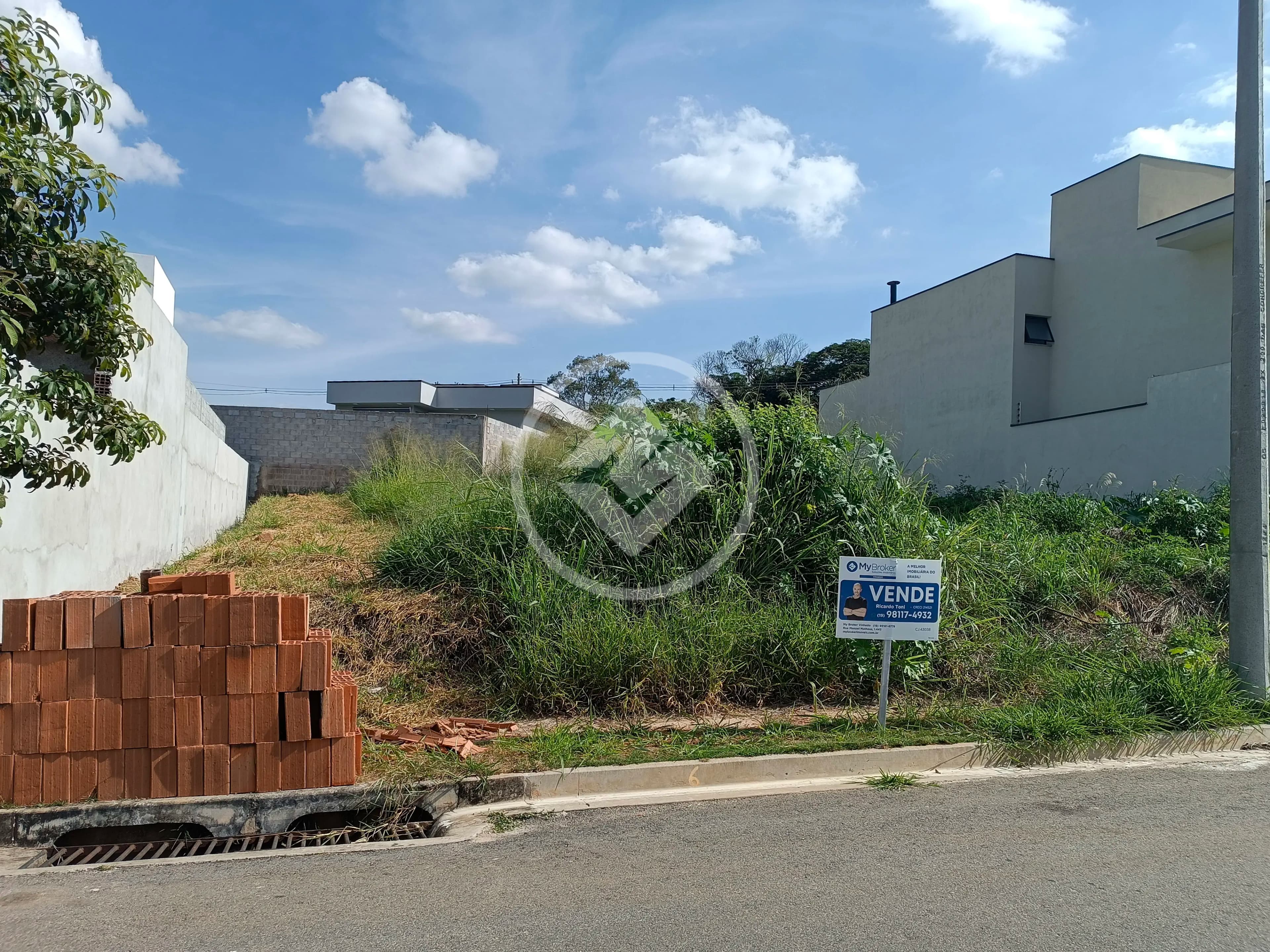 Terreno a venda no Pinheirinho em Vinhedo/SP