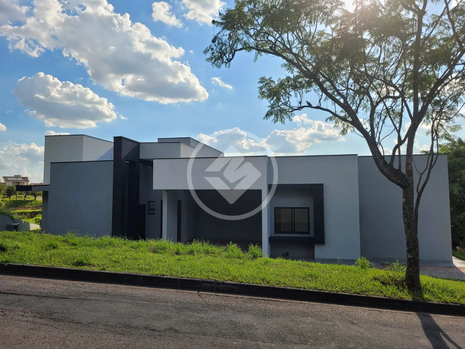 Casa nova á venda no Condomínio Jardim Primavera de Louveira/SP